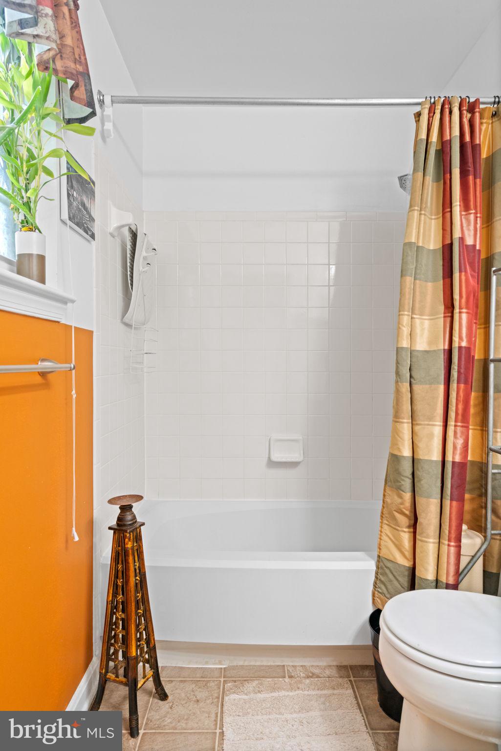 SUMMERHOUSE II CONDO - Residential