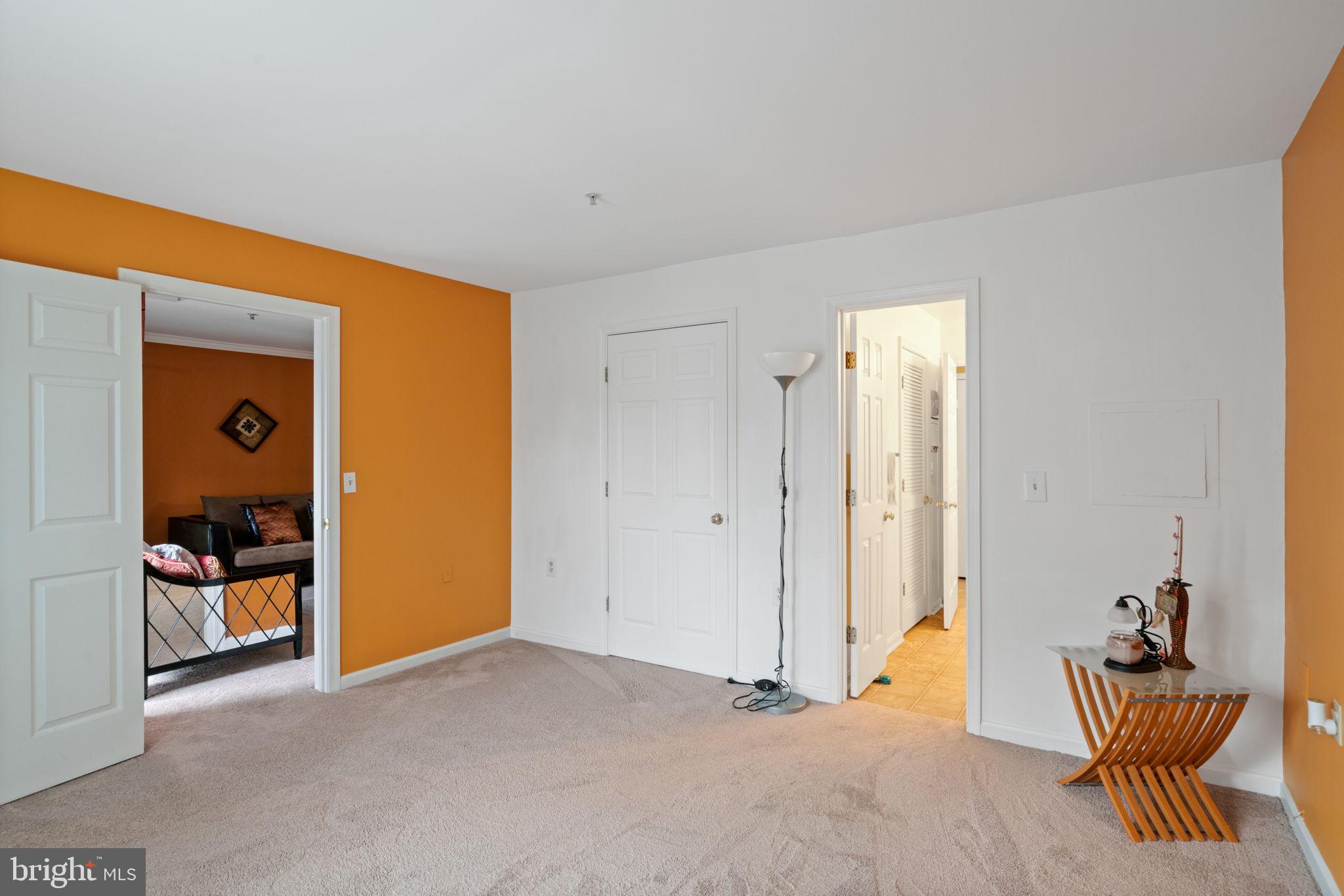 SUMMERHOUSE II CONDO - Residential