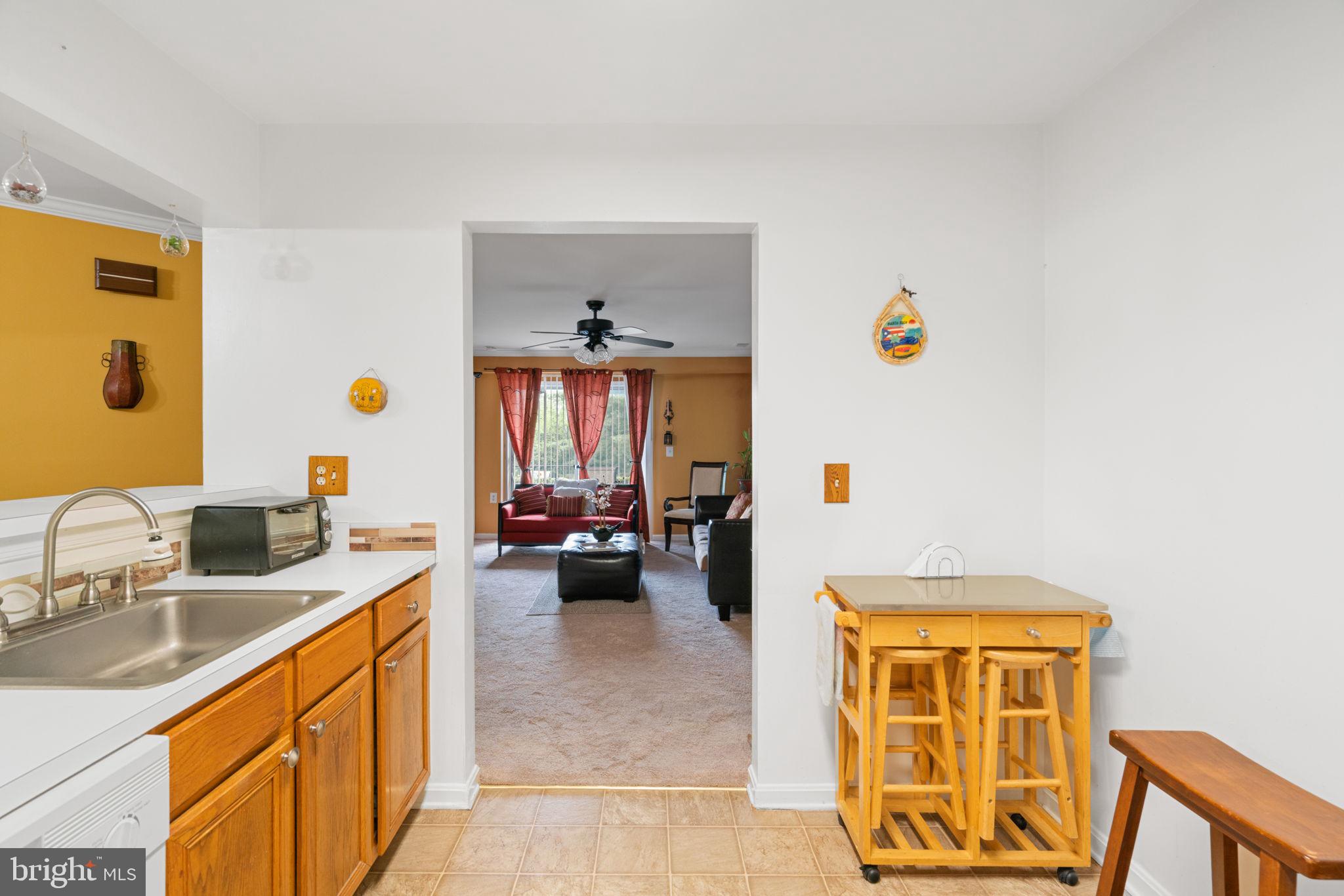 SUMMERHOUSE II CONDO - Residential