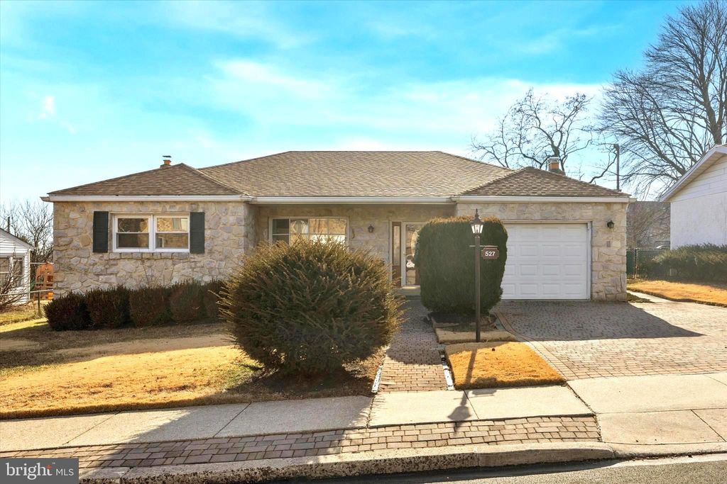 Photo of 527 Wigard Avenue, PHILADELPHIA, PA 19128 (MLS # PAPH2576398)