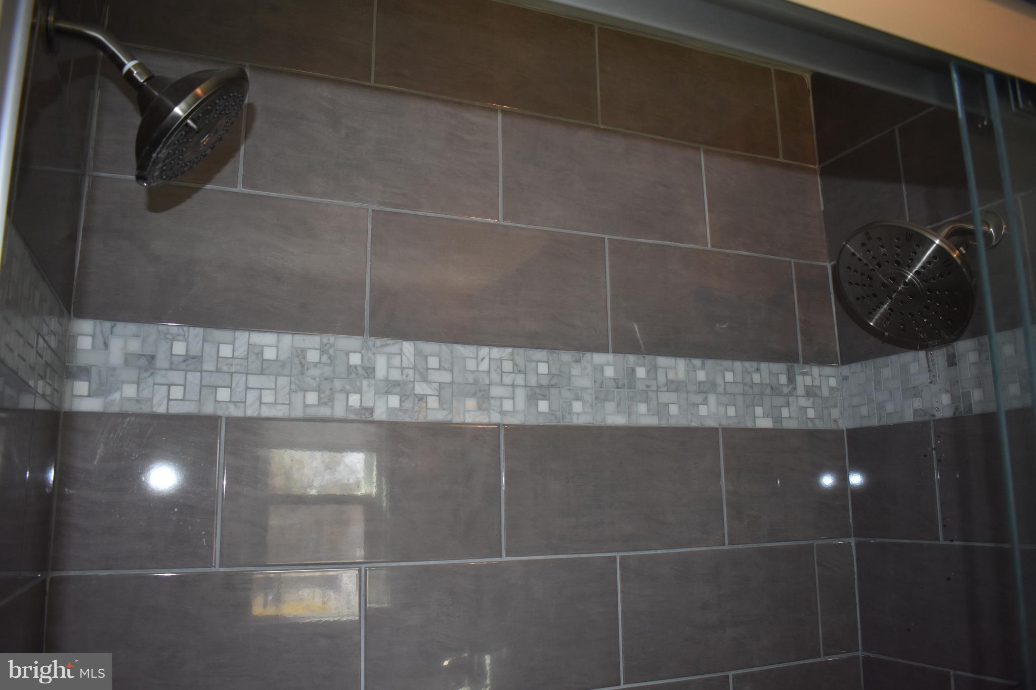 CROMWELL VALLEY - Residential Lease