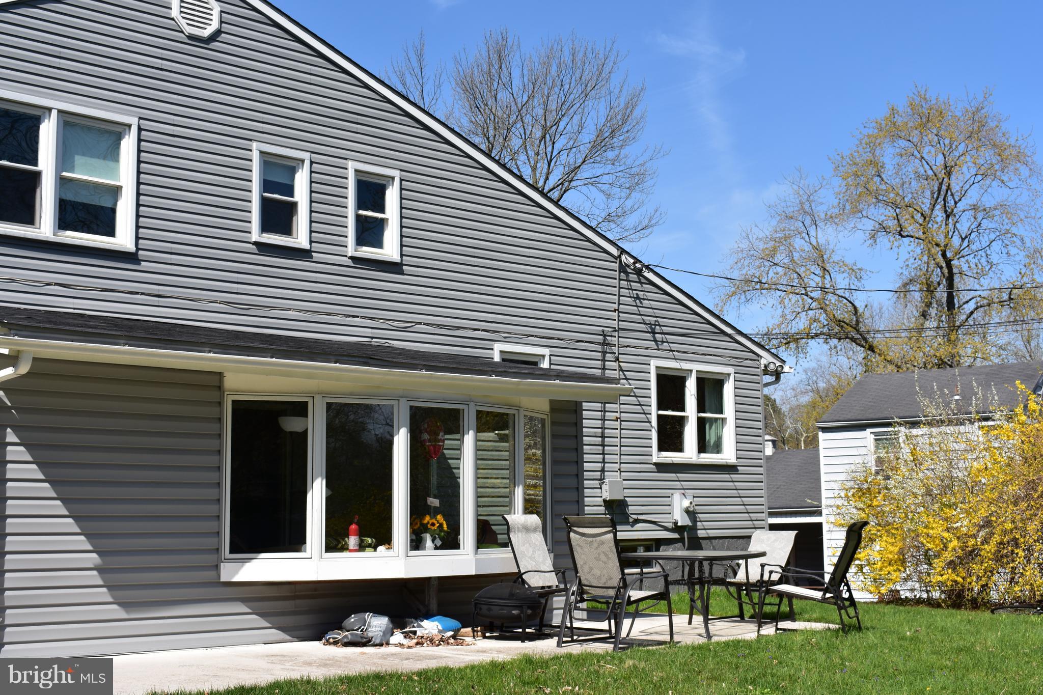 CROMWELL VALLEY - Residential Lease