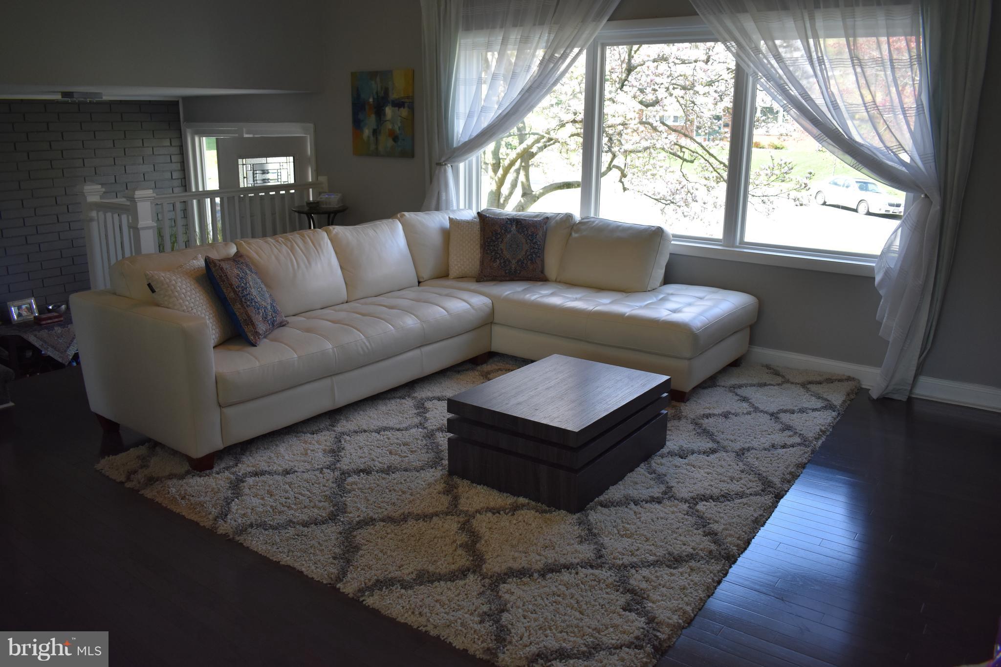 CROMWELL VALLEY - Residential Lease