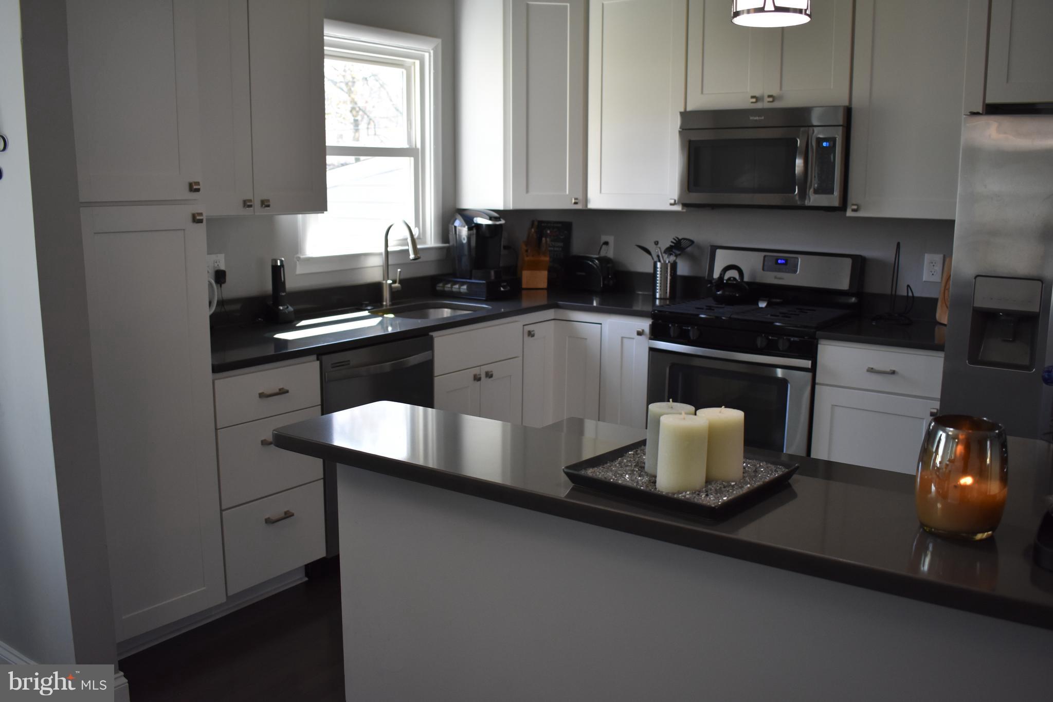 CROMWELL VALLEY - Residential Lease