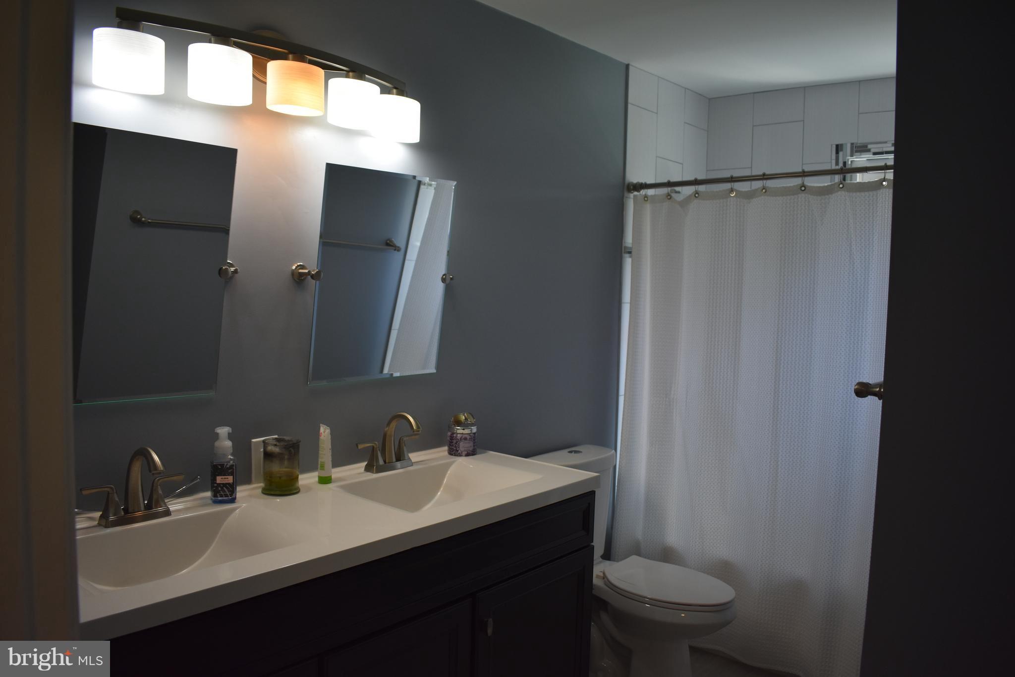 CROMWELL VALLEY - Residential Lease