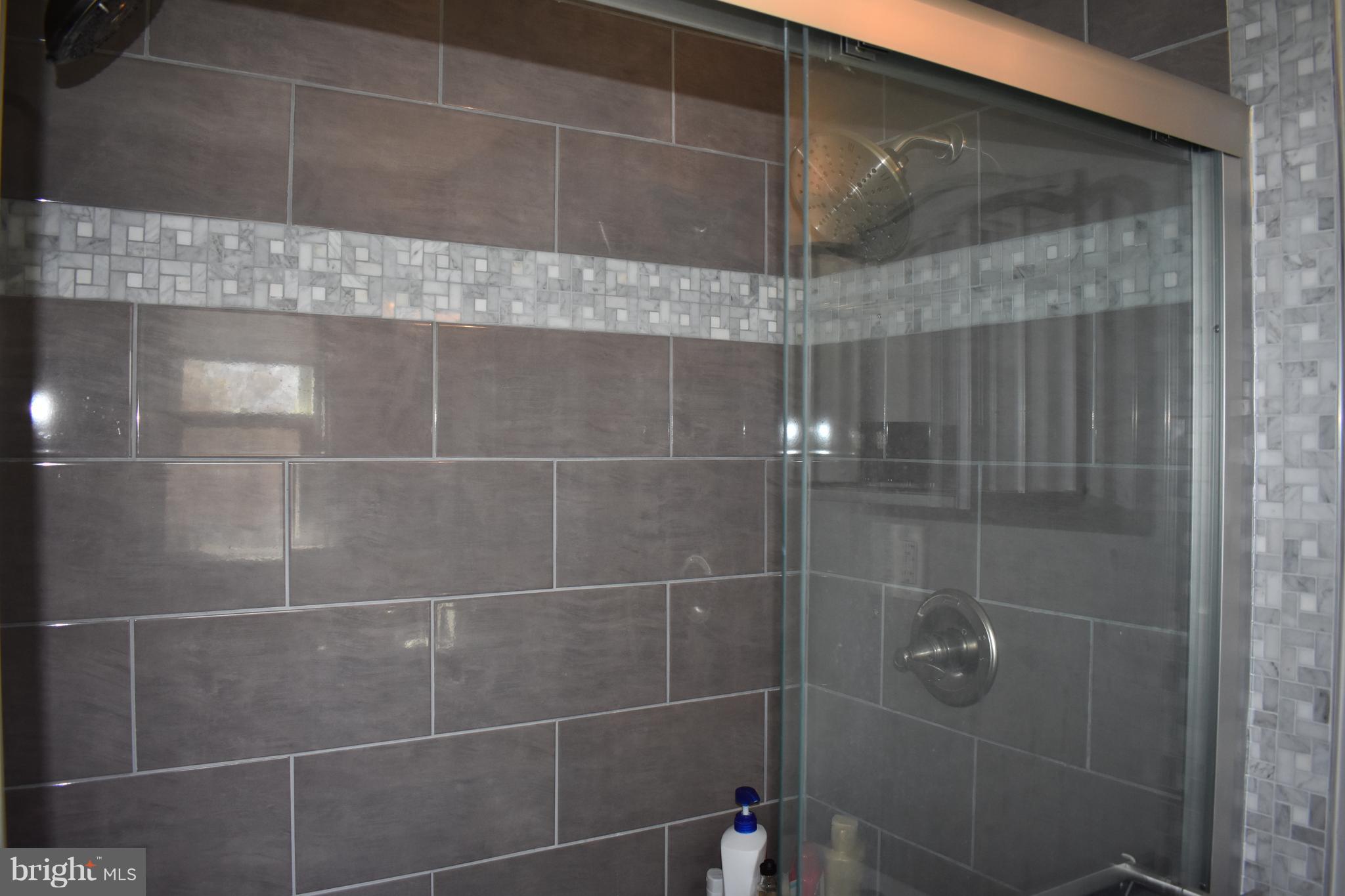 CROMWELL VALLEY - Residential Lease