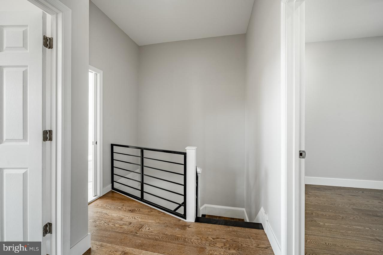 COBBS CREEK - Residential