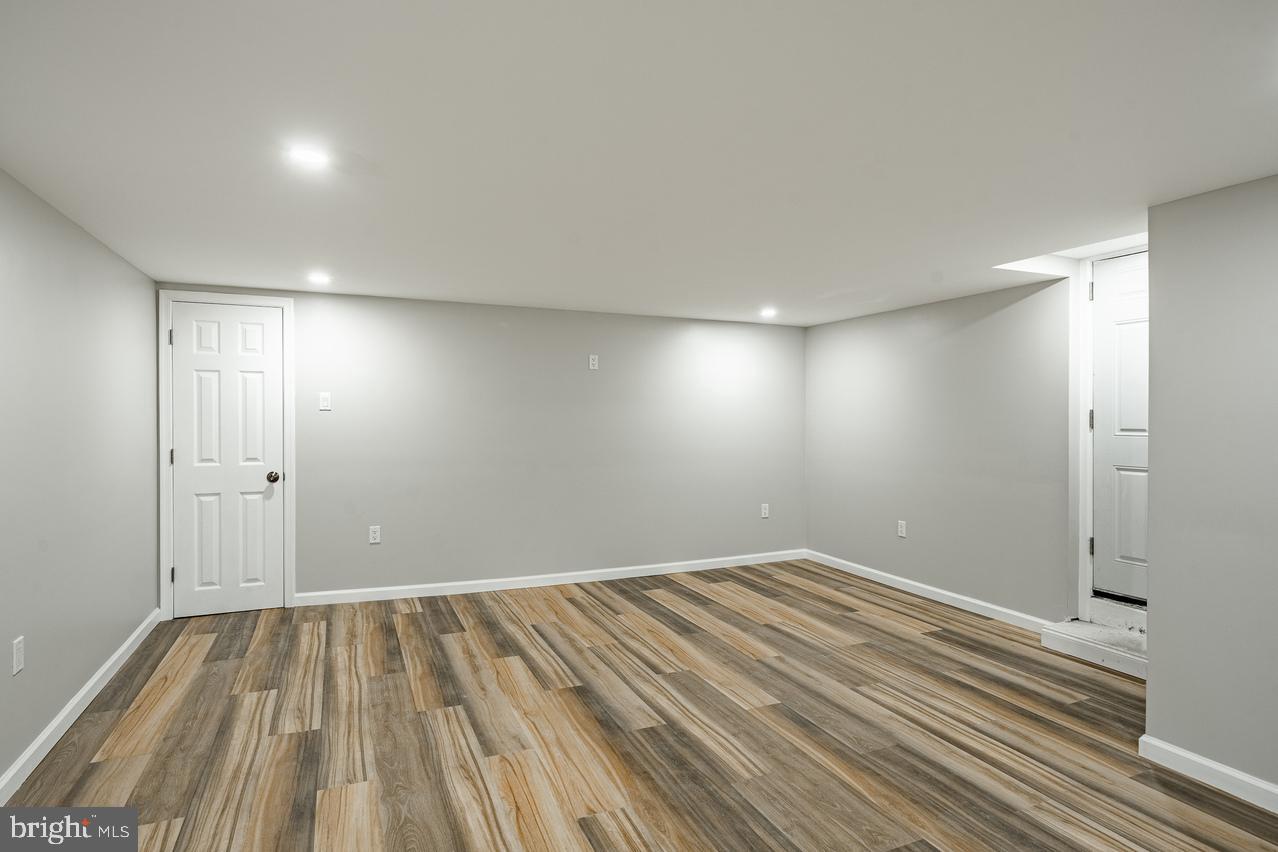 COBBS CREEK - Residential