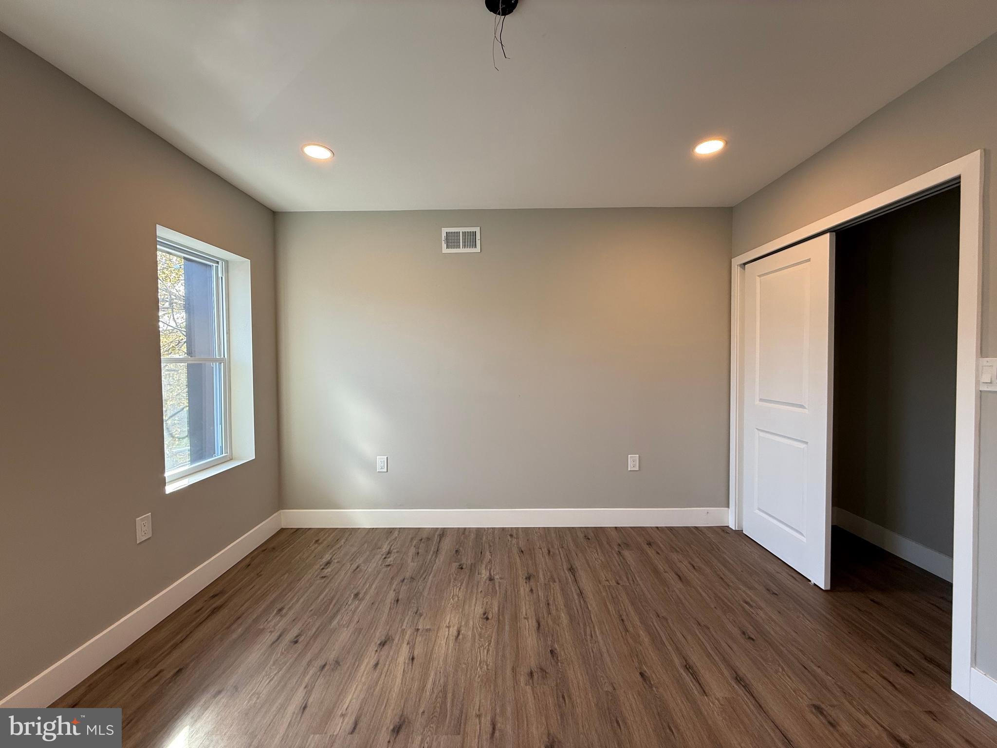 PORT RICHMOND - Residential