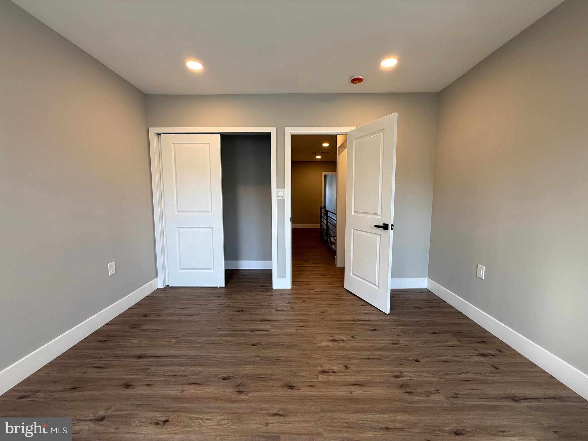 PORT RICHMOND - Residential