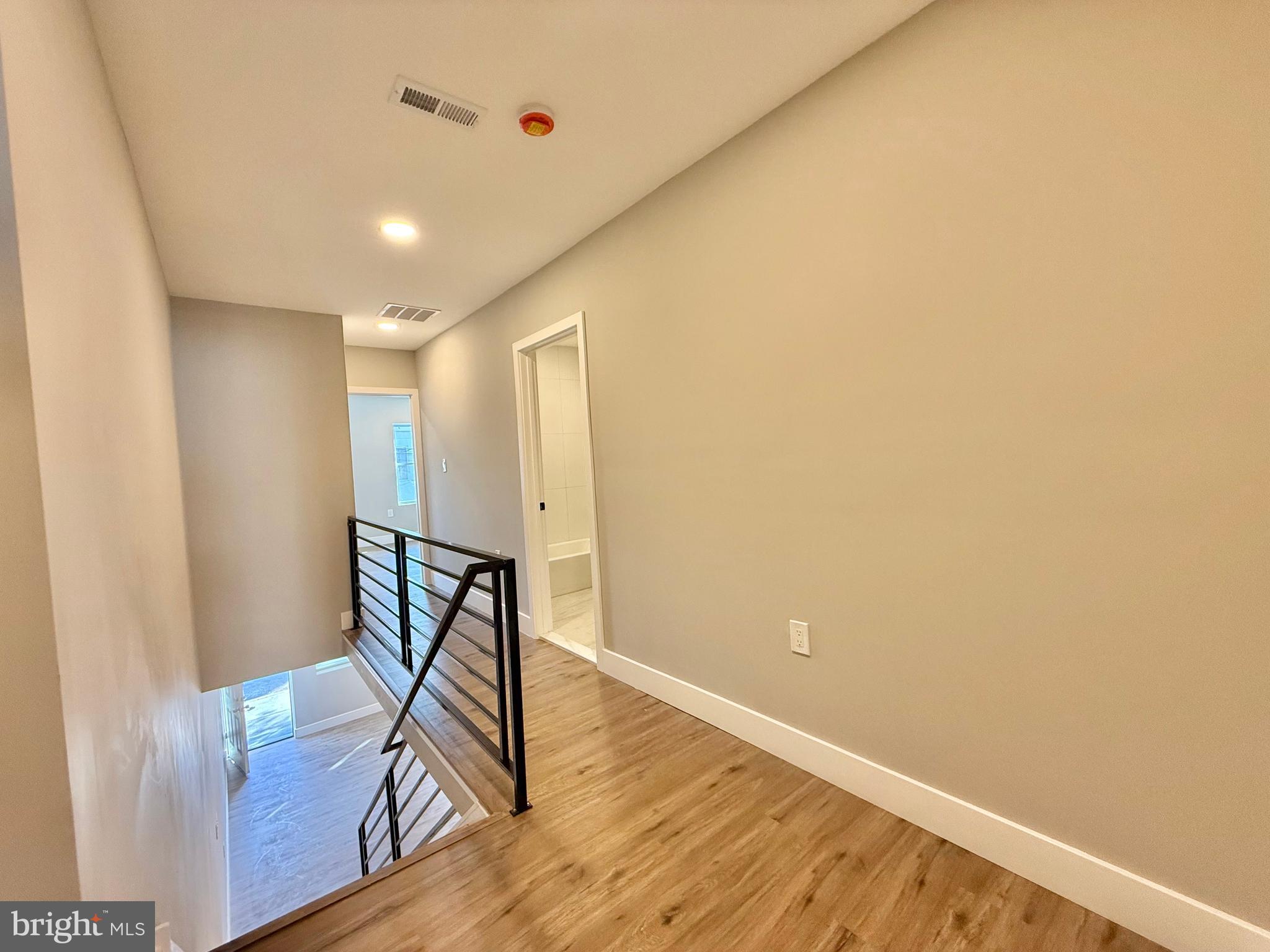 PORT RICHMOND - Residential