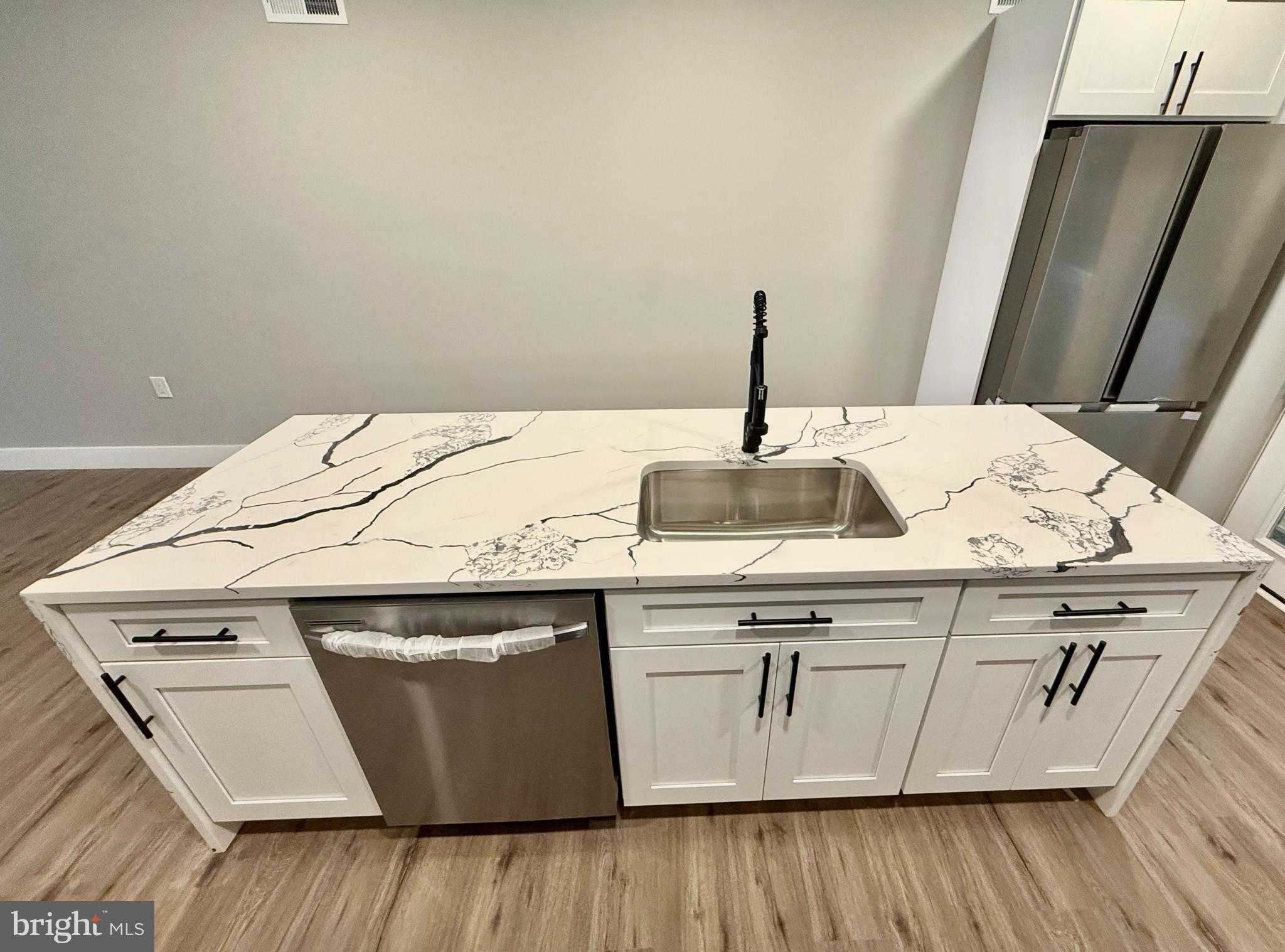 PORT RICHMOND - Residential