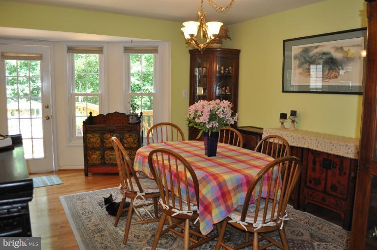 WOODED GLEN - Residential Lease