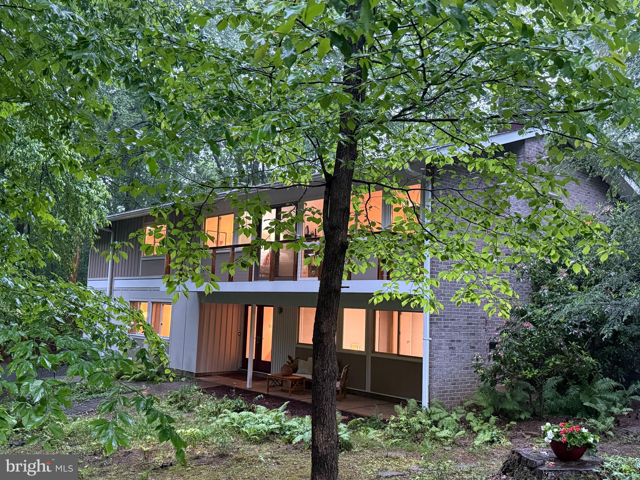 CARDEROCK SPRINGS - Residential