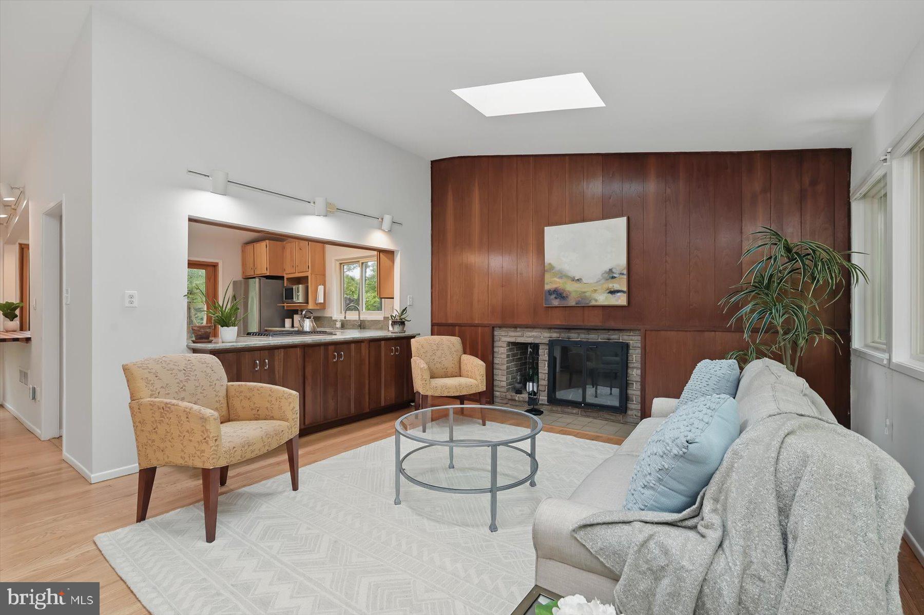 CARDEROCK SPRINGS - Residential