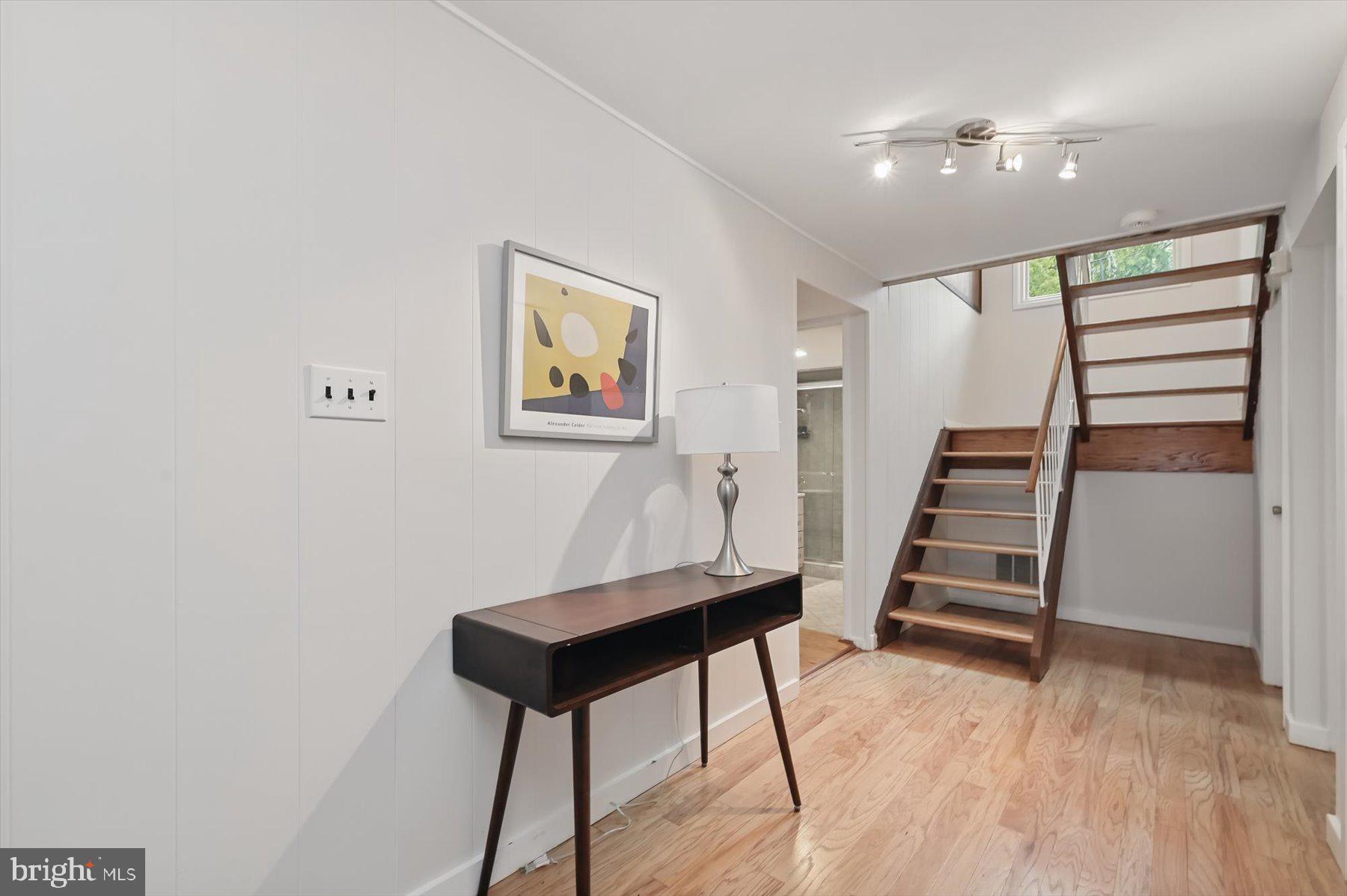 CARDEROCK SPRINGS - Residential