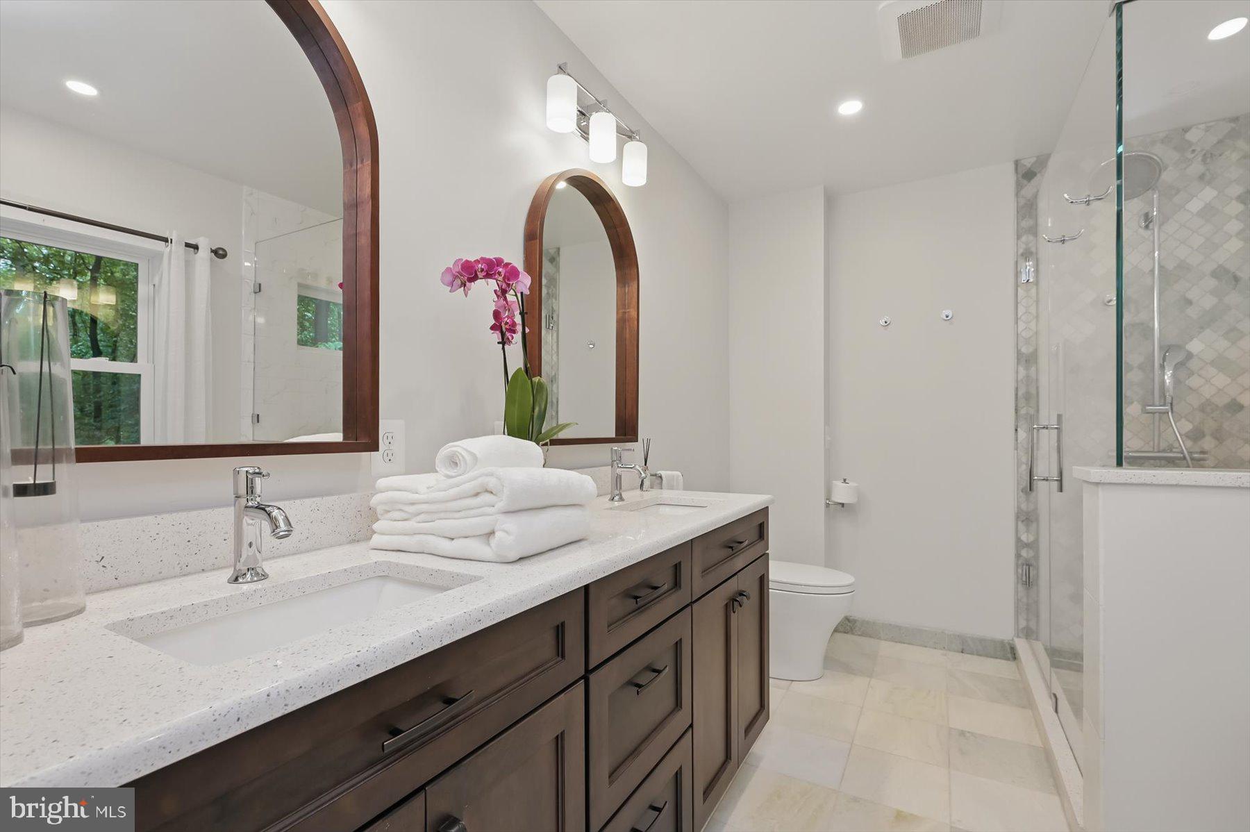 CARDEROCK SPRINGS - Residential