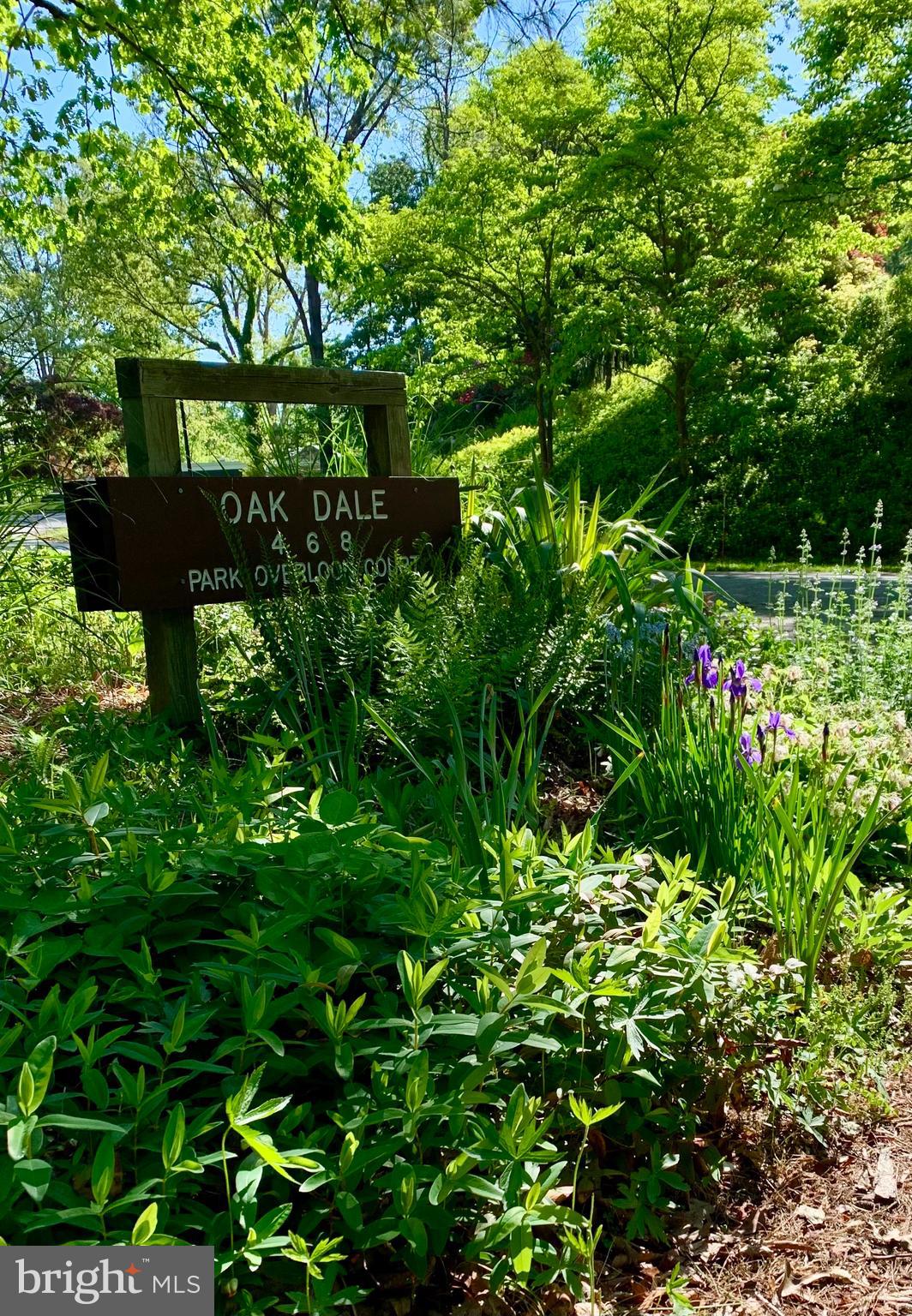 CARDEROCK SPRINGS - Residential