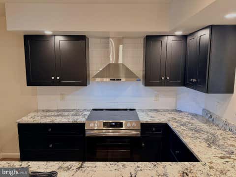 Townhouse For Sale - 14 S Buttonwood Street<br/> FLEETWOOD, PA 19522