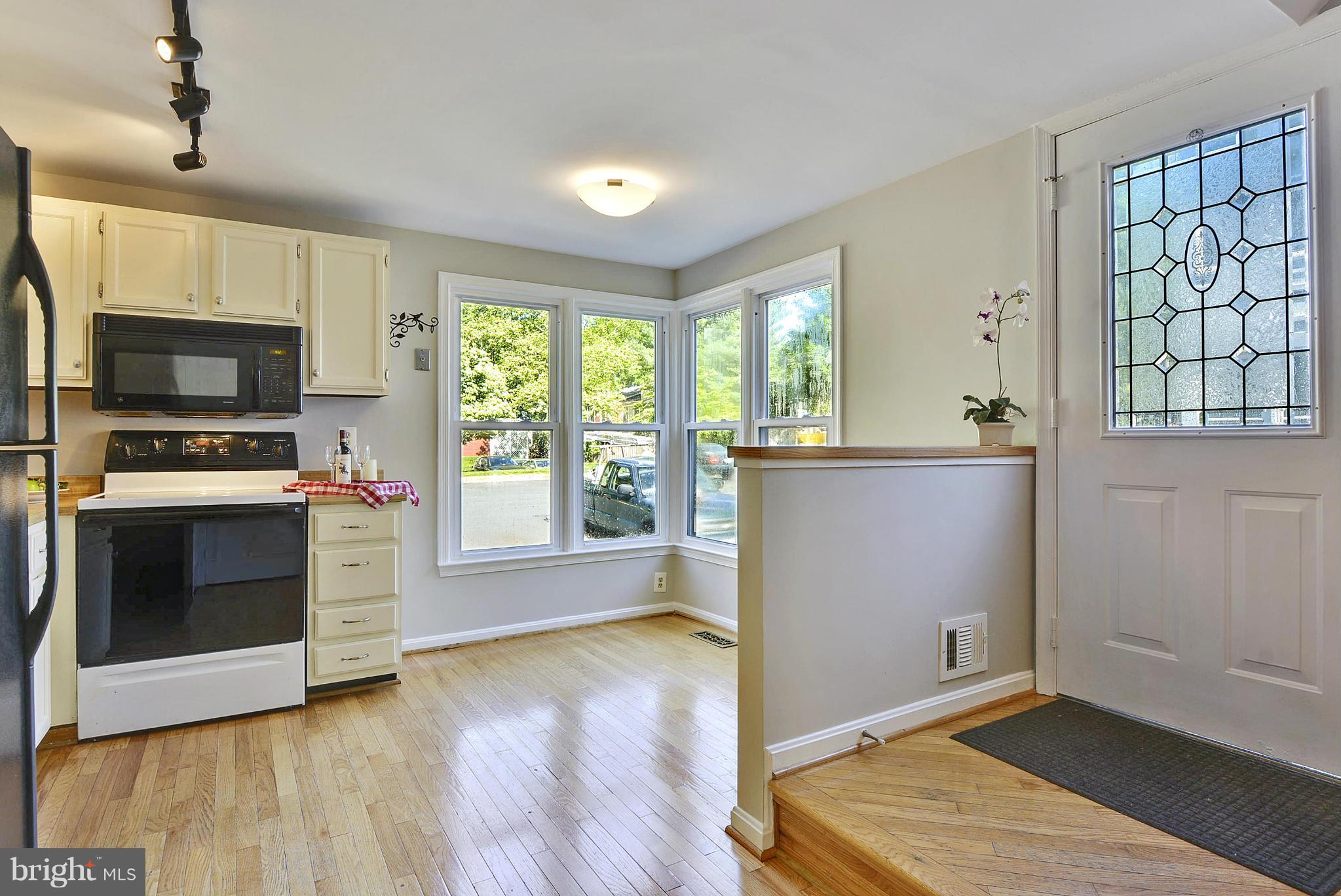 RESTON - Residential