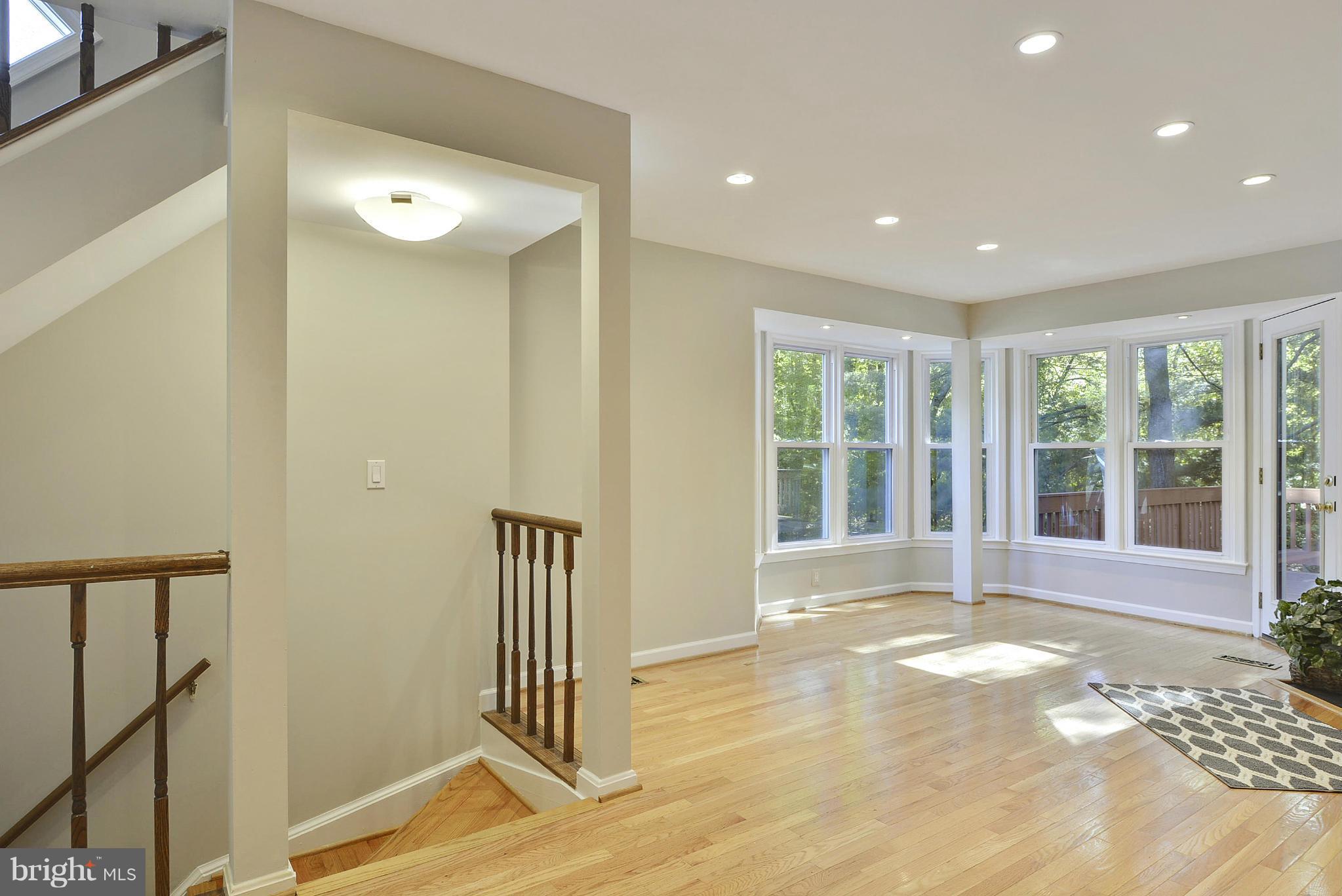 RESTON - Residential