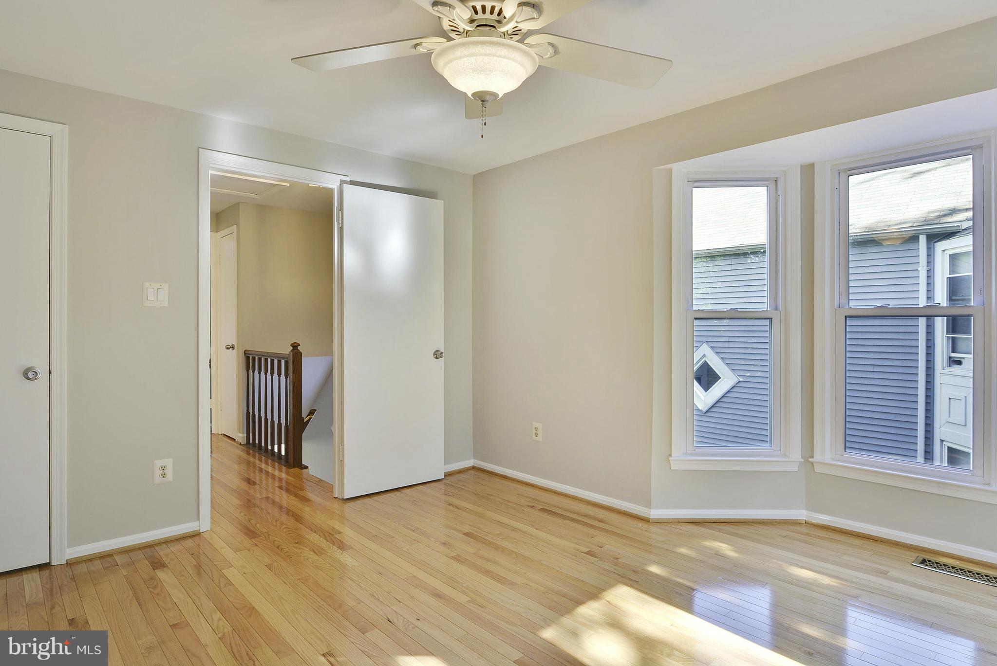 RESTON - Residential