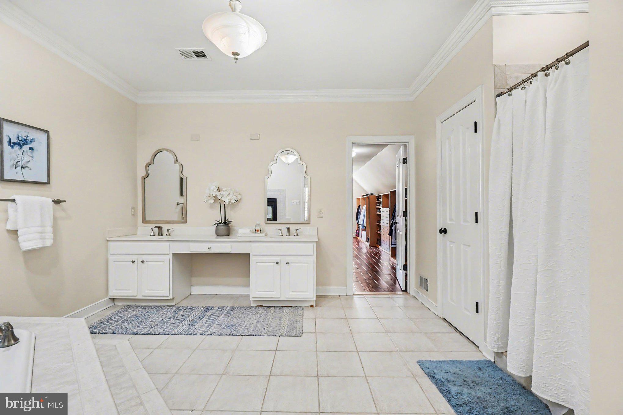 WOODCREST - Residential