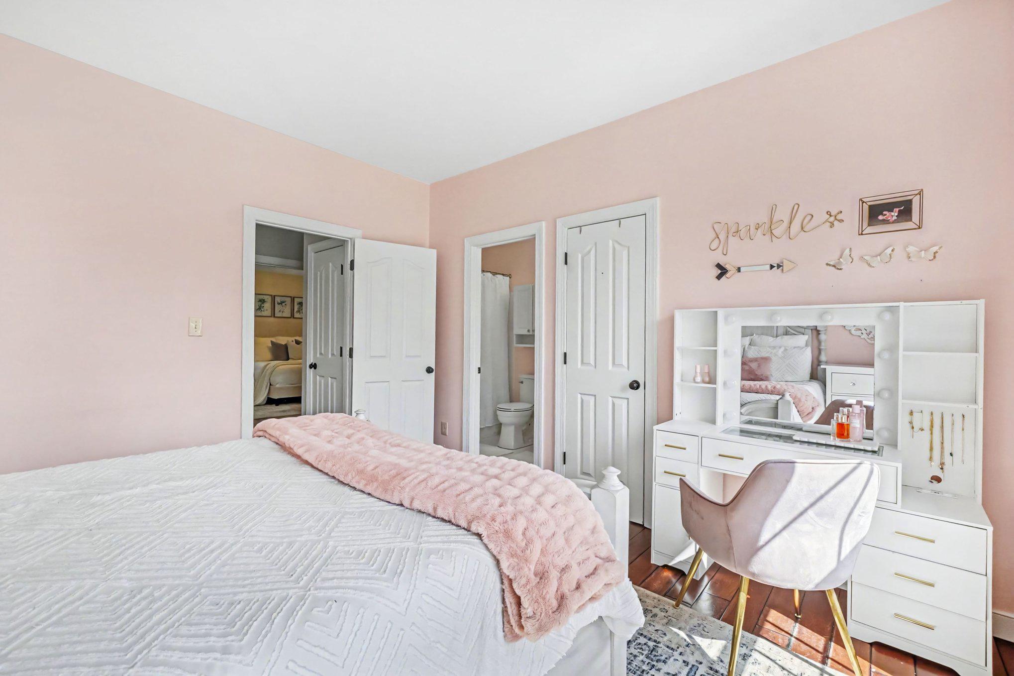 WOODCREST - Residential