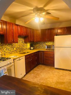 PARKSIDE PLAZA CODM - Residential Lease