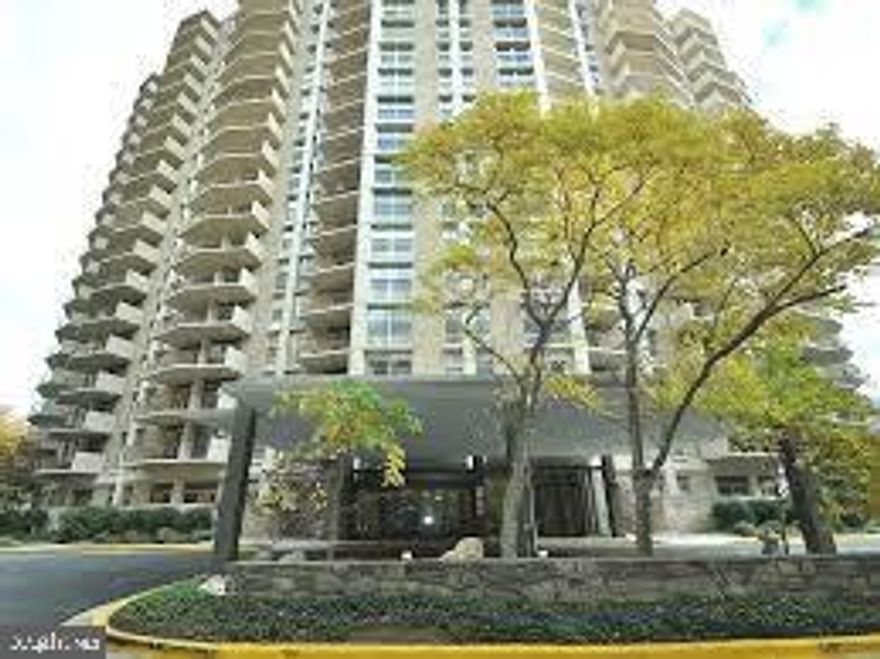 Lovely very well-maintained condo in the sought-after Parkside Condominium in Silver Spring. Huge balcony with stunning views. Across the street from Sligo Creek Parkway. Five minutes from downtown Silver Spring. Five minutes to Whole Foods/movies/coffee shops and restaurants. The building is very well maintained with a pool and community room. RENOVATED Kitchen and Bath. Large bedroom. HOA fee is included in the rent.