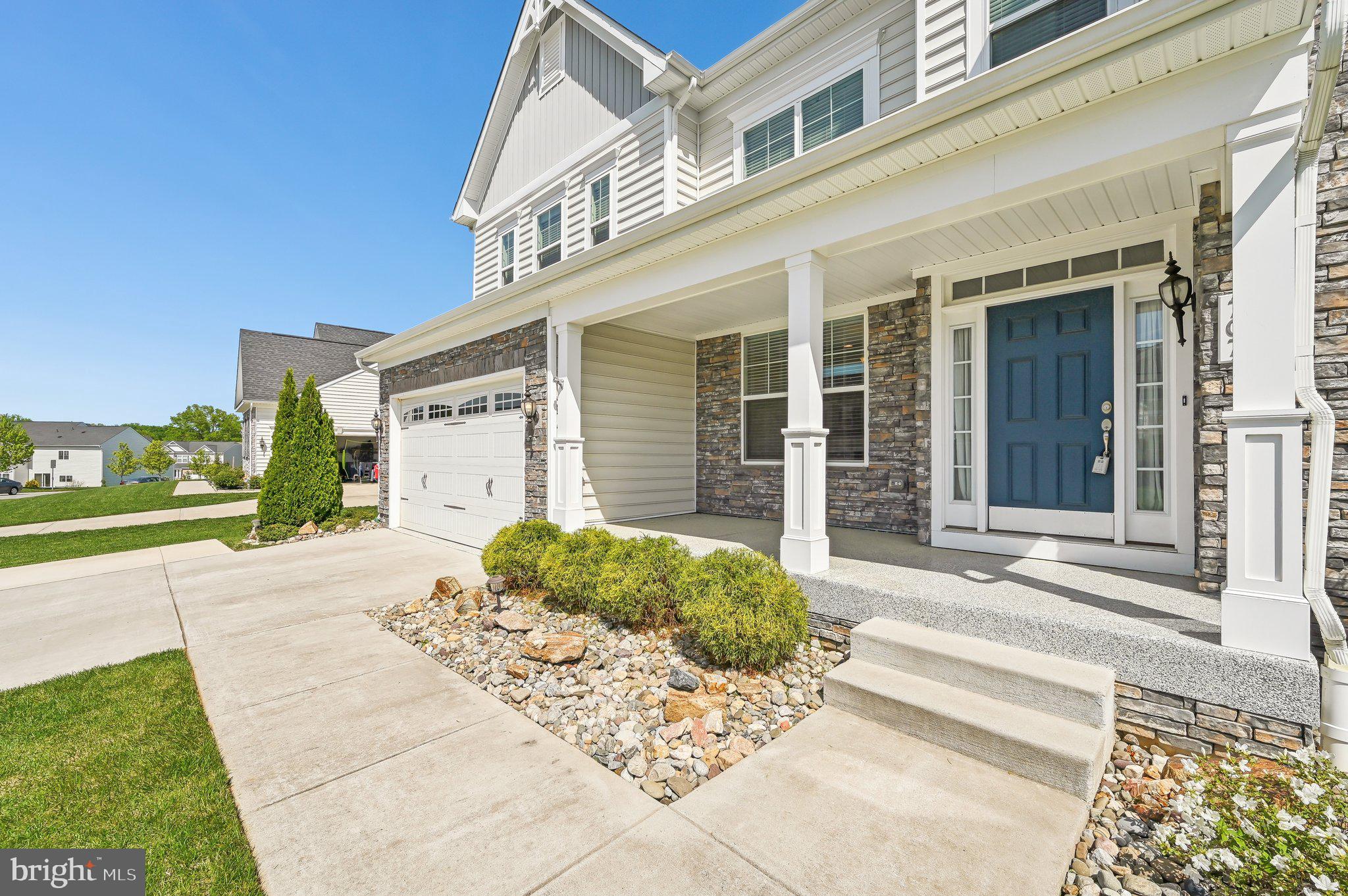 707 MONTRAVEL COURT