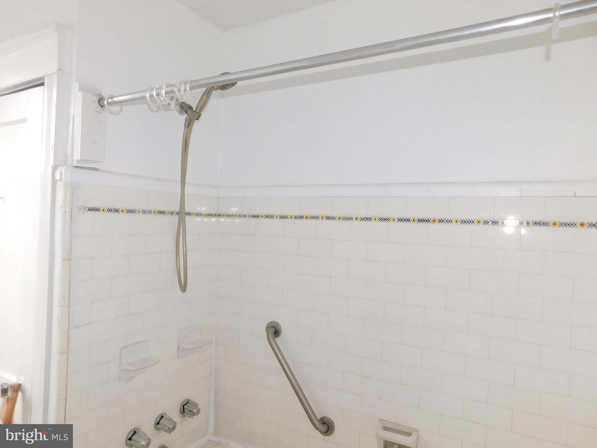 COBBS CREEK - Residential