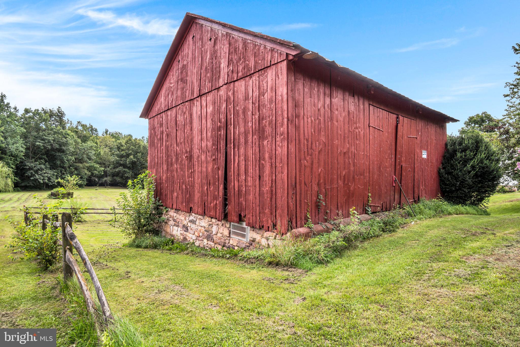 1703 MOUNTAIN ROAD
