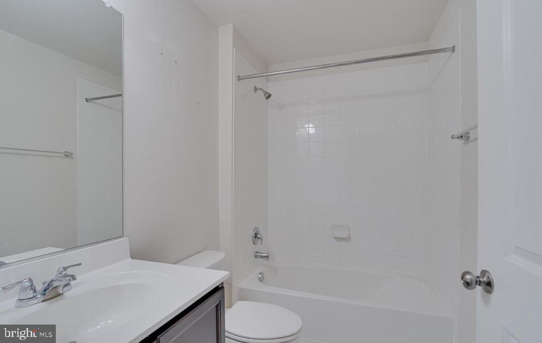 BERKELEY RIDGE - Residential Lease