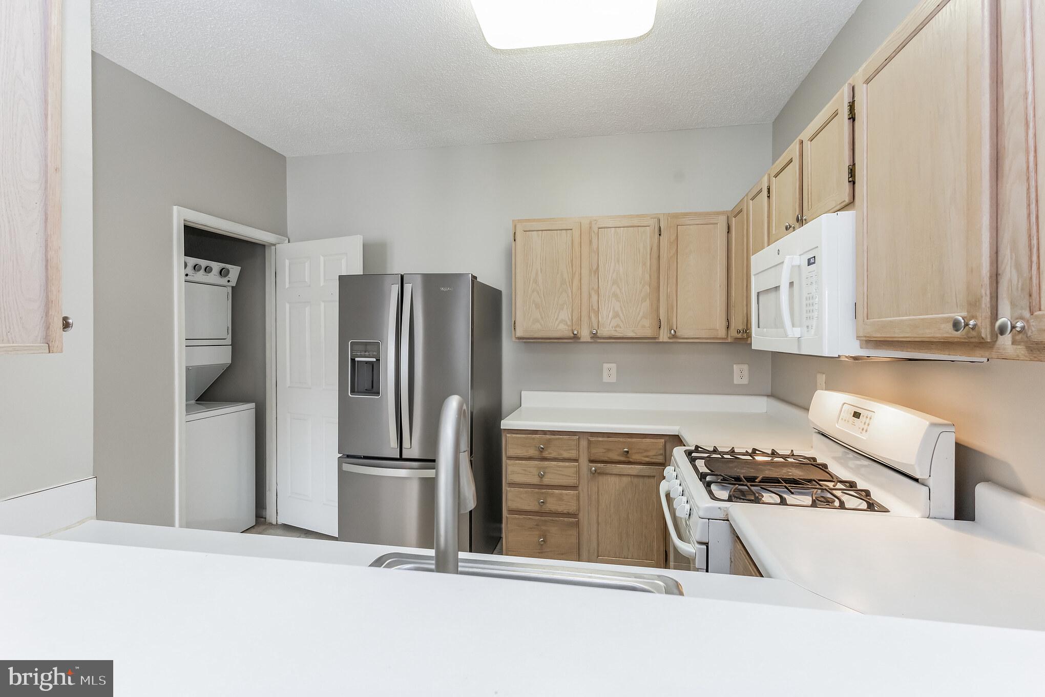 SANDERLING - Residential Lease