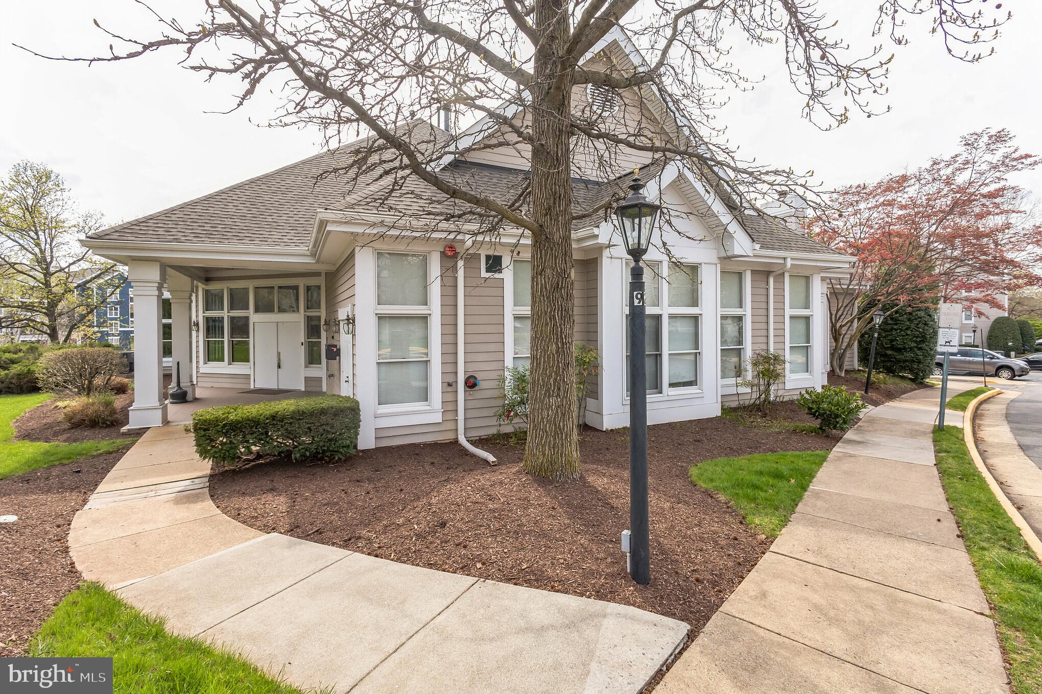 SANDERLING - Residential Lease