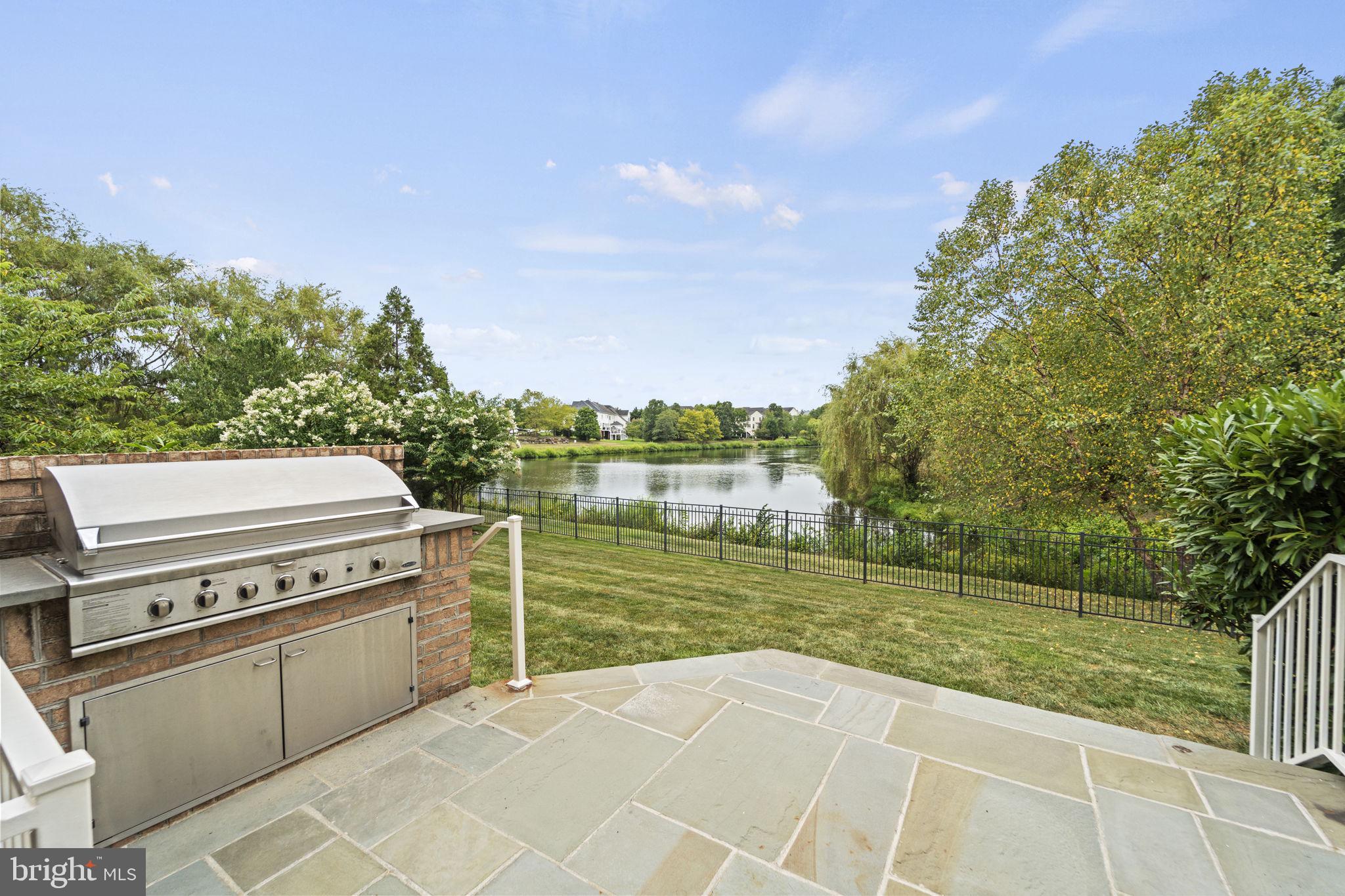 BRAMBLETON - Residential