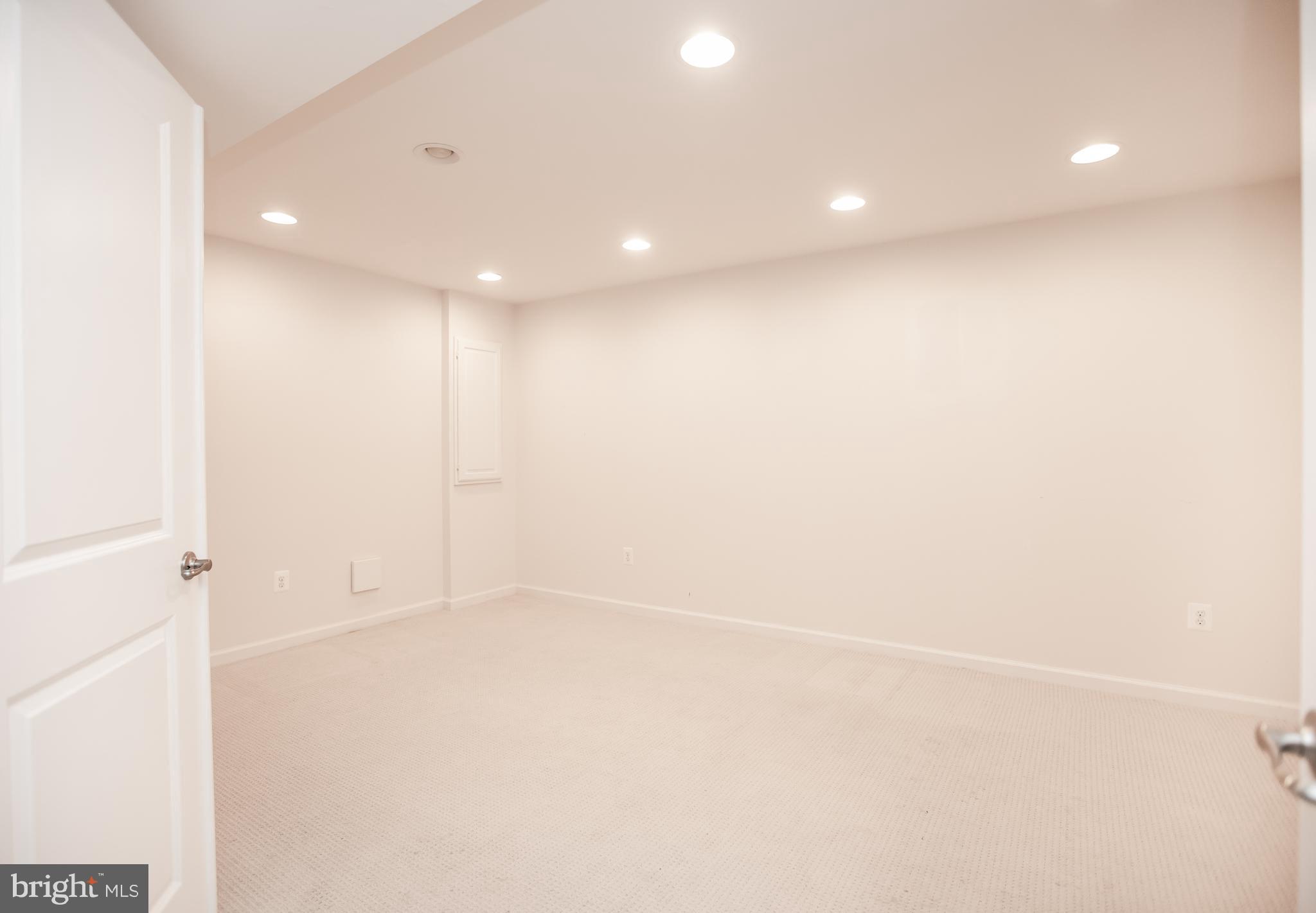 SHENANDOAH SPRINGS - Residential