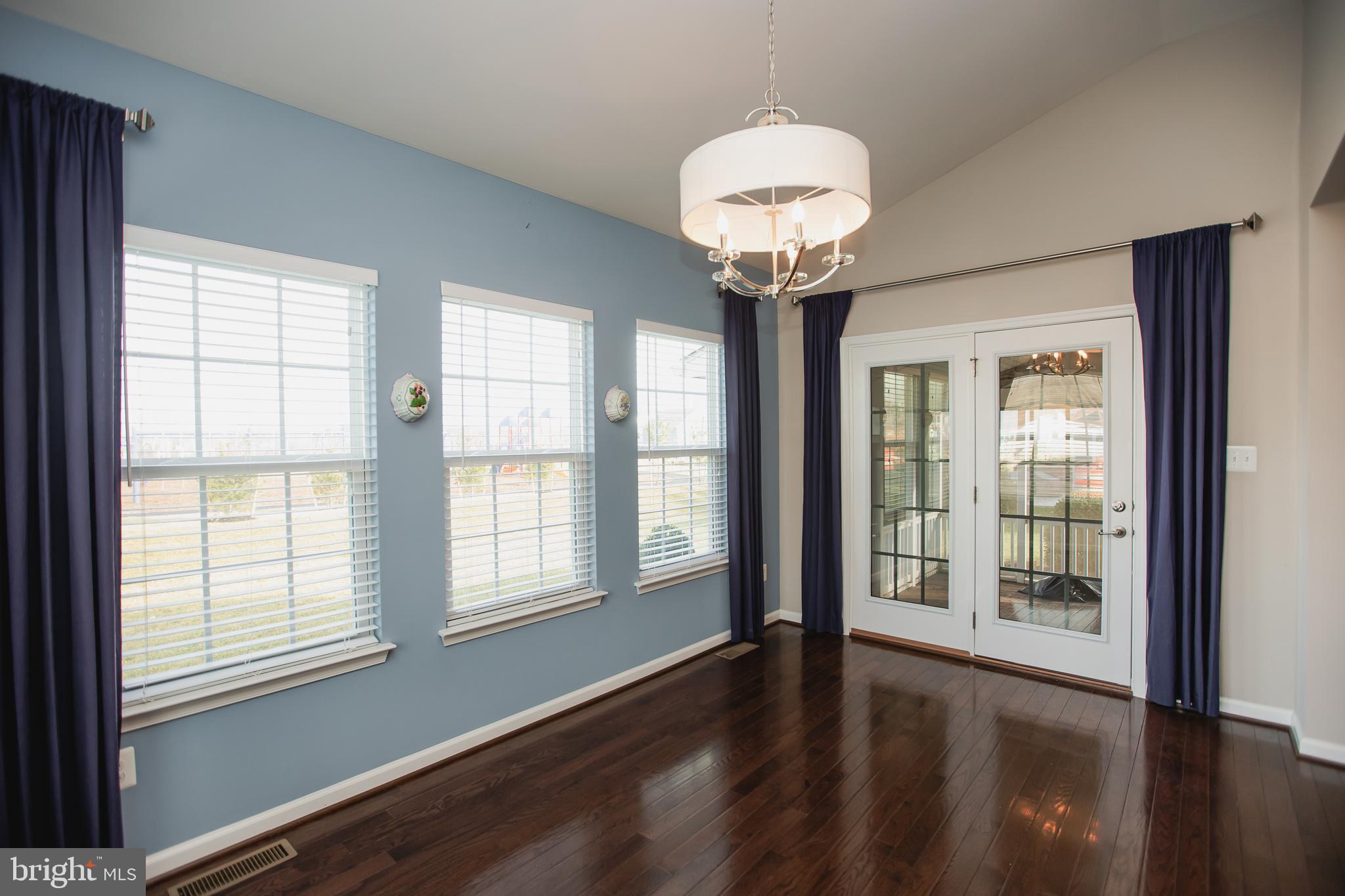 SHENANDOAH SPRINGS - Residential