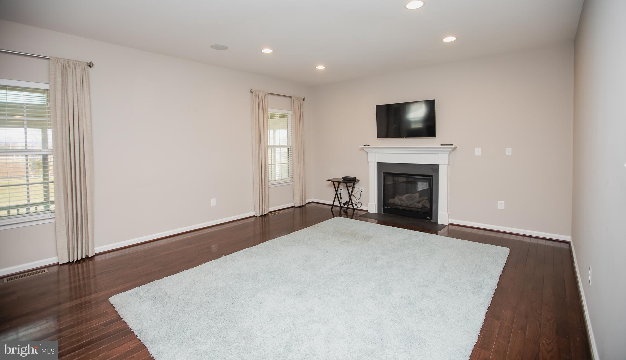 SHENANDOAH SPRINGS - Residential