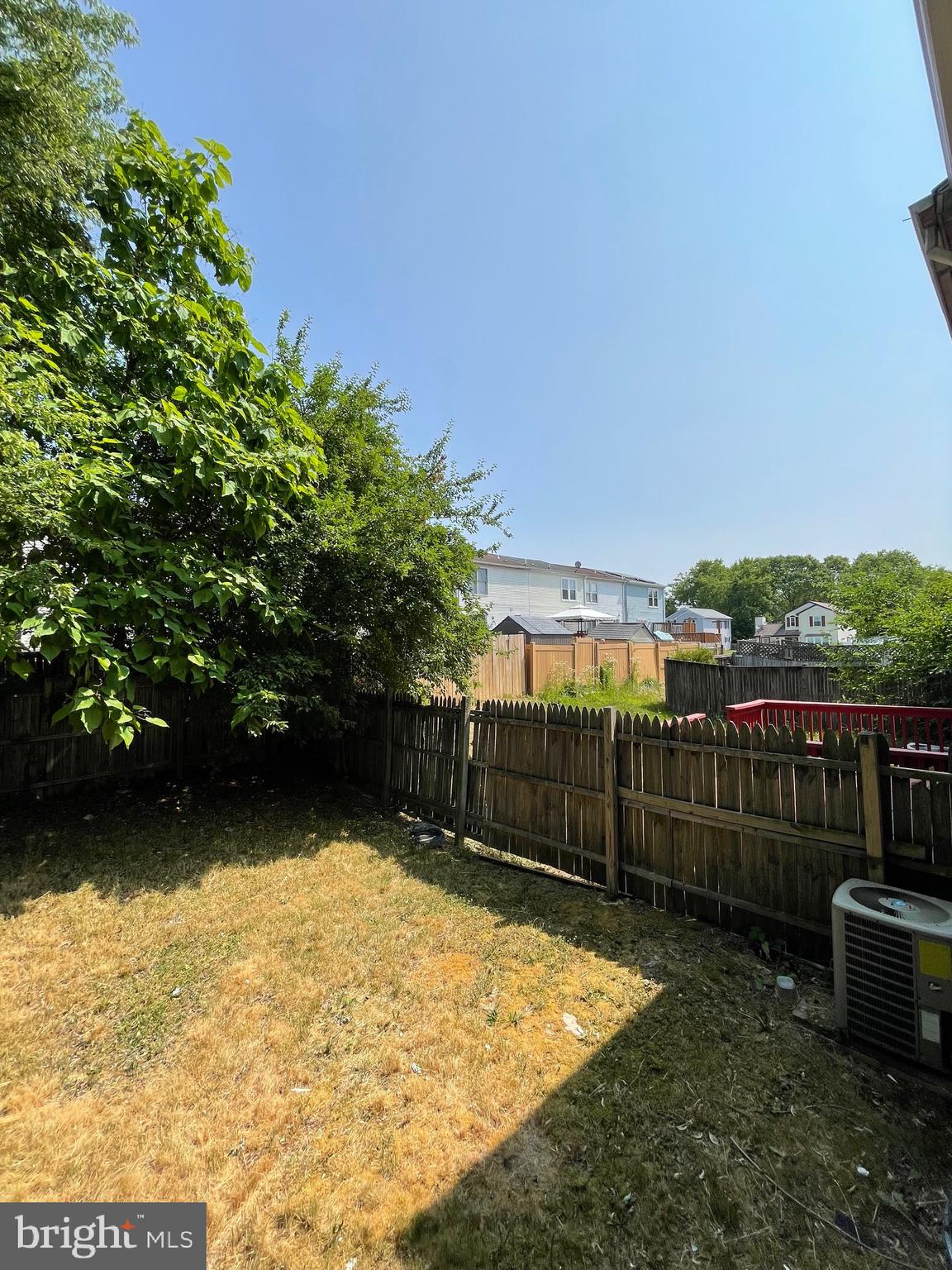 VAN DYKE MANOR - Residential