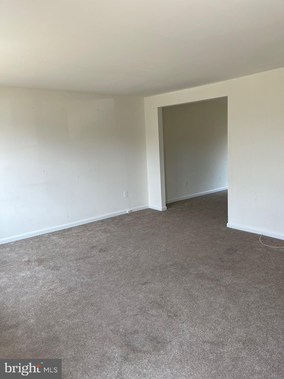 VAN DYKE MANOR - Residential