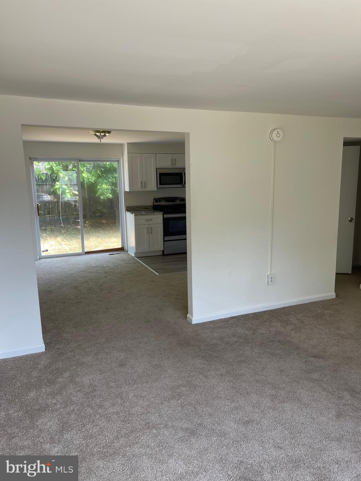 VAN DYKE MANOR - Residential