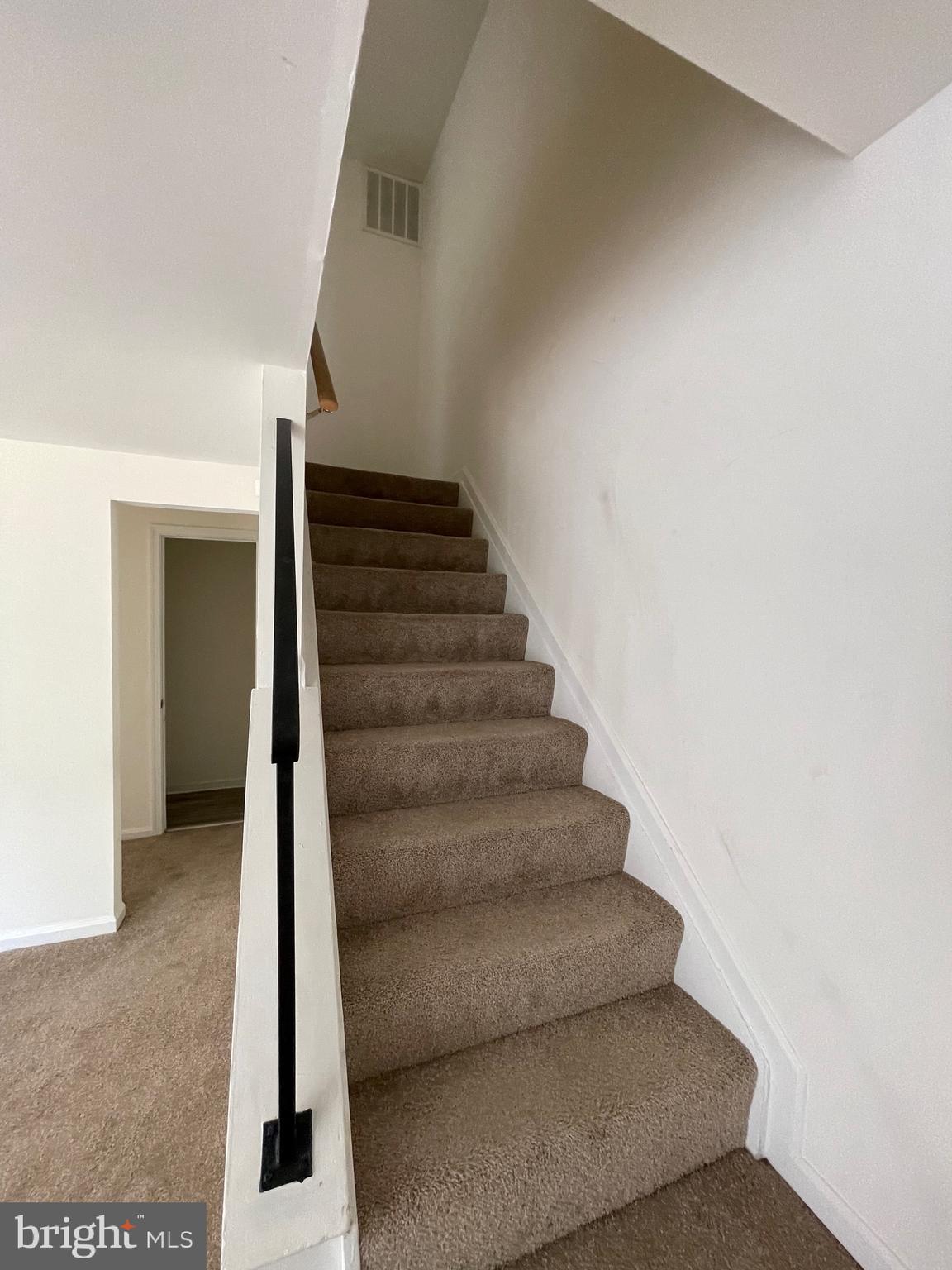 VAN DYKE MANOR - Residential