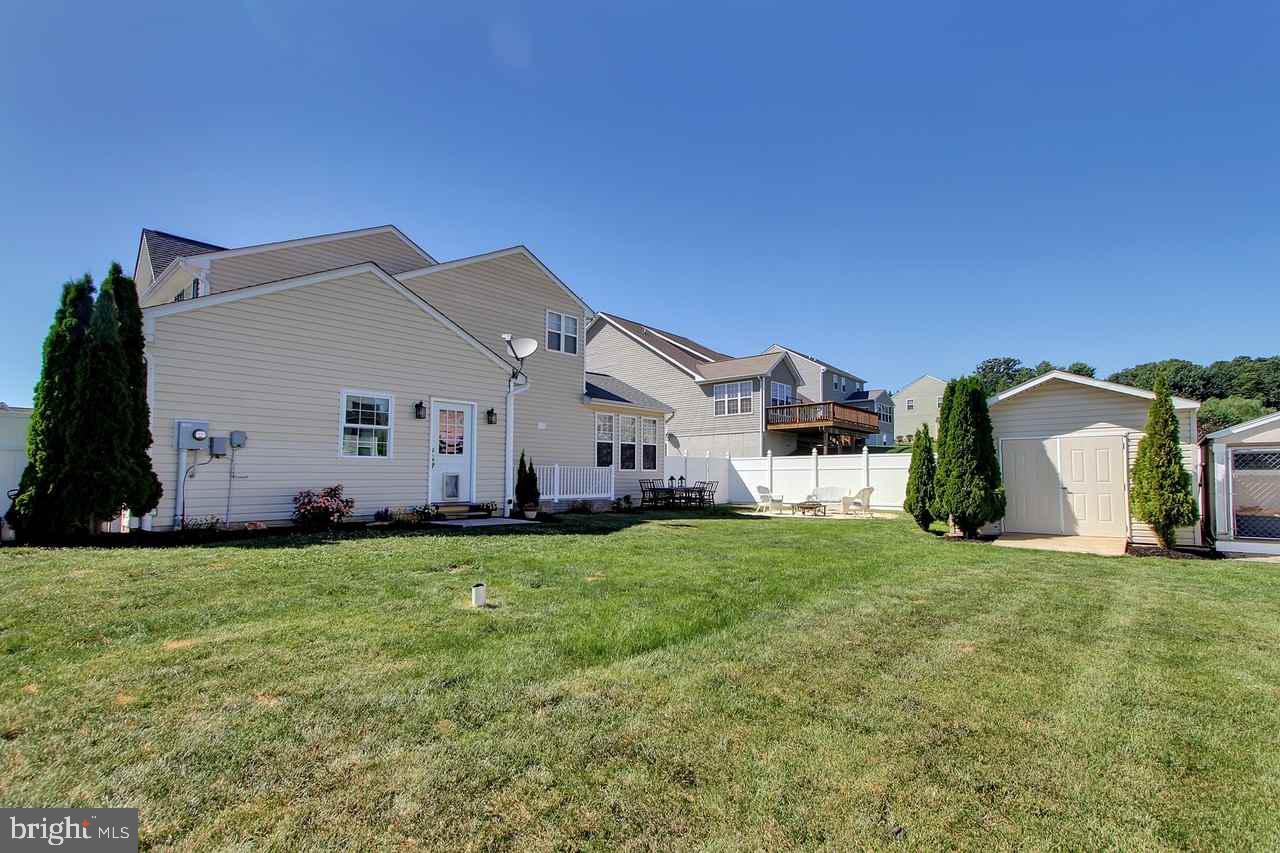 HIGH POINTE - Residential