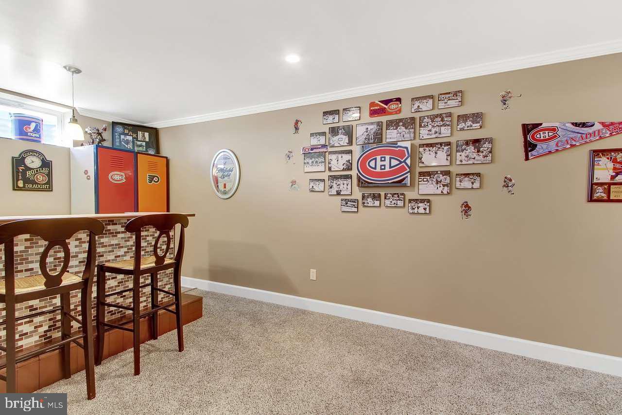 HIGH POINTE - Residential