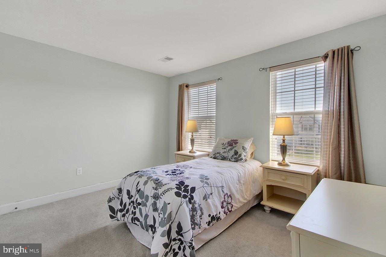 HIGH POINTE - Residential