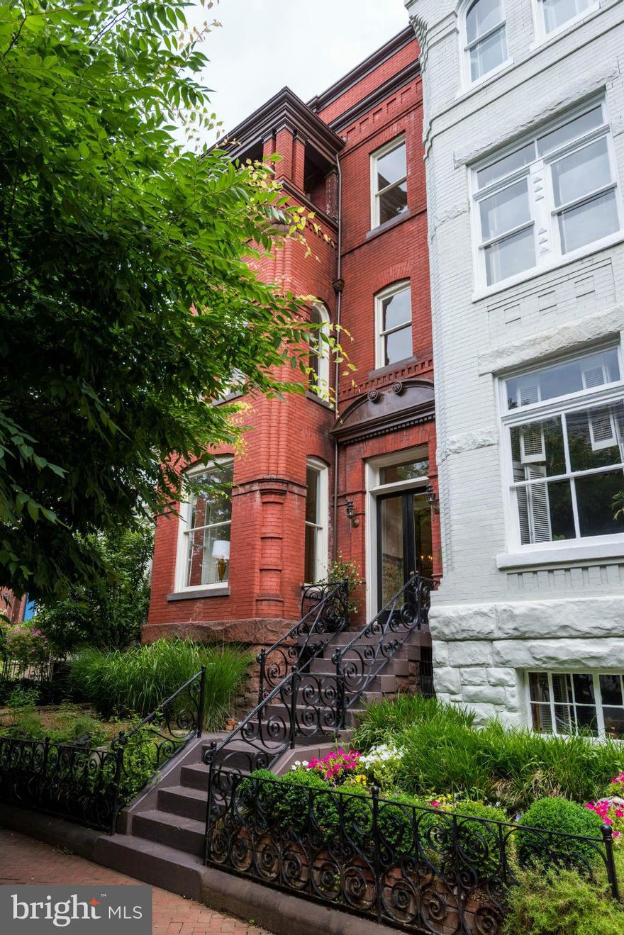 Beautifully renovated 5BR/3.5BA home w/ Approx 4,400 sq.ft. Showcases large double parlor living room, dining room, & kitchen w/ all stainless steel app. 2nd level features sun splashed Master Suite & renov. bathroom, BR & family room. 3rd floor includes 3 BRs & hall bath. Lower level w/ recreation room & full bath. Great  patio & back yard. Indoor rental parking spot  avail. down block for $365.