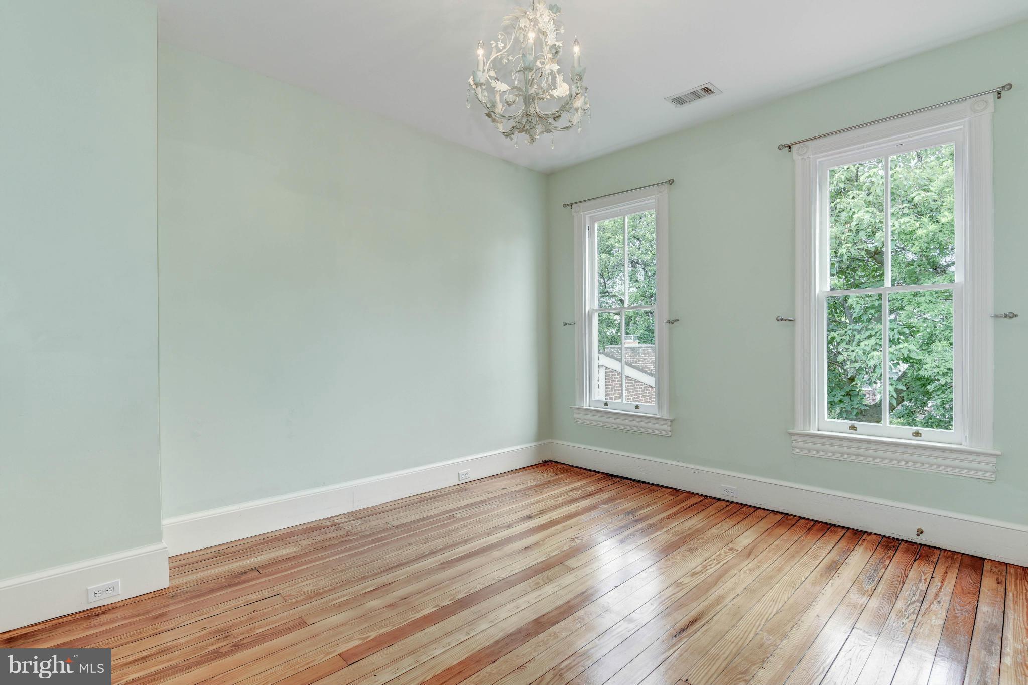 GEORGETOWN - Residential
