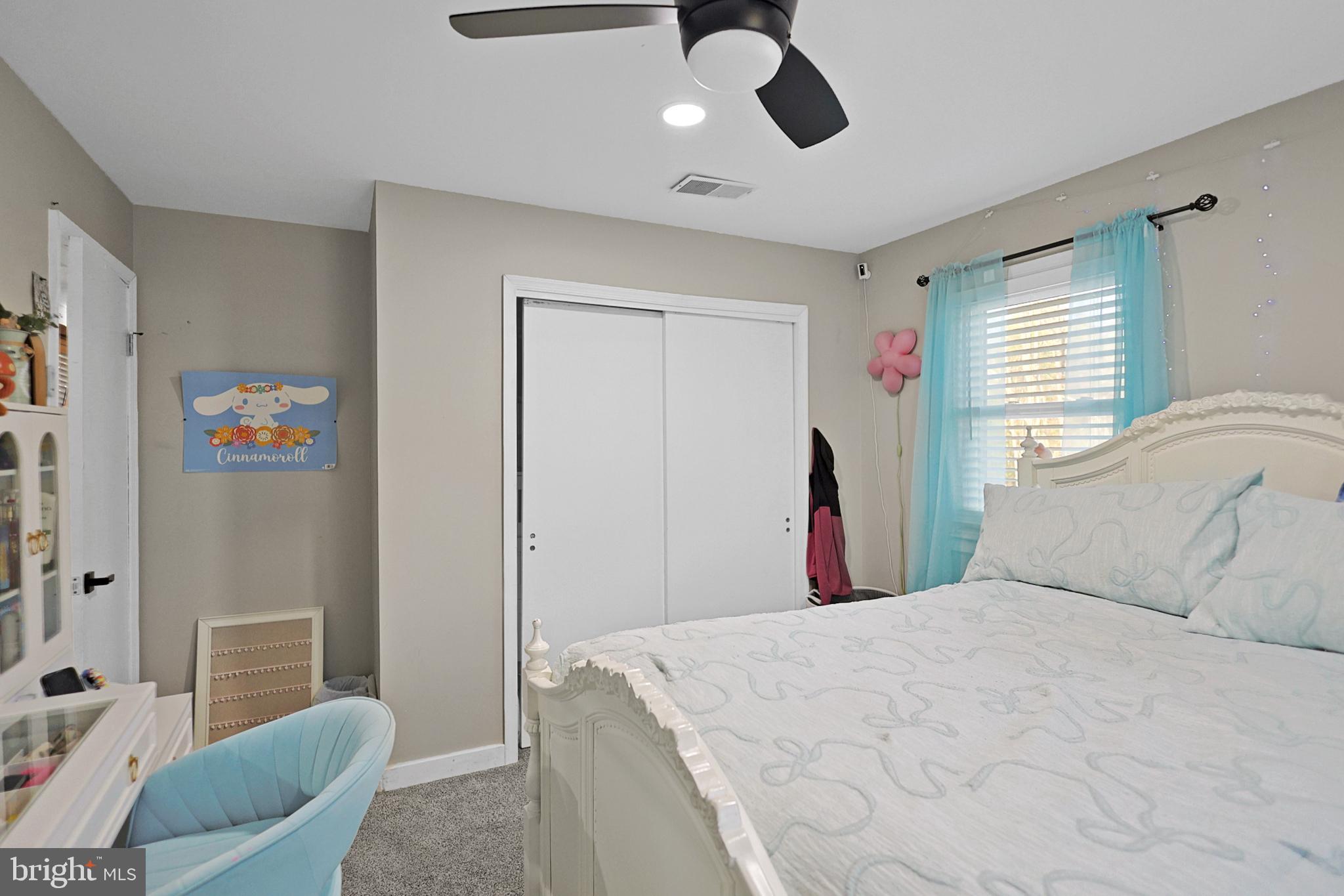 EVERGREEN LAKE - Residential